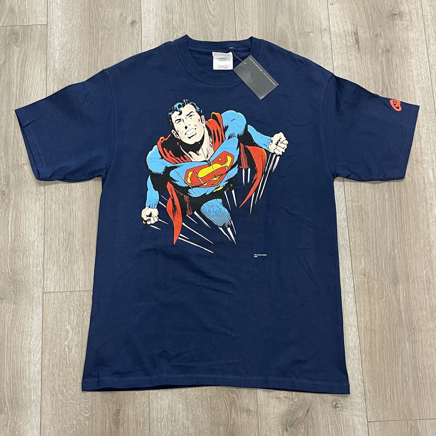 Superman Free Flight Tee Size Medium Pre-Owned