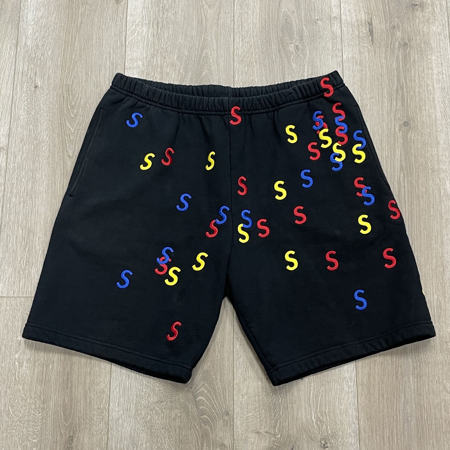 Supreme Embroidered S Sweatshort size Medium Pre-Owned