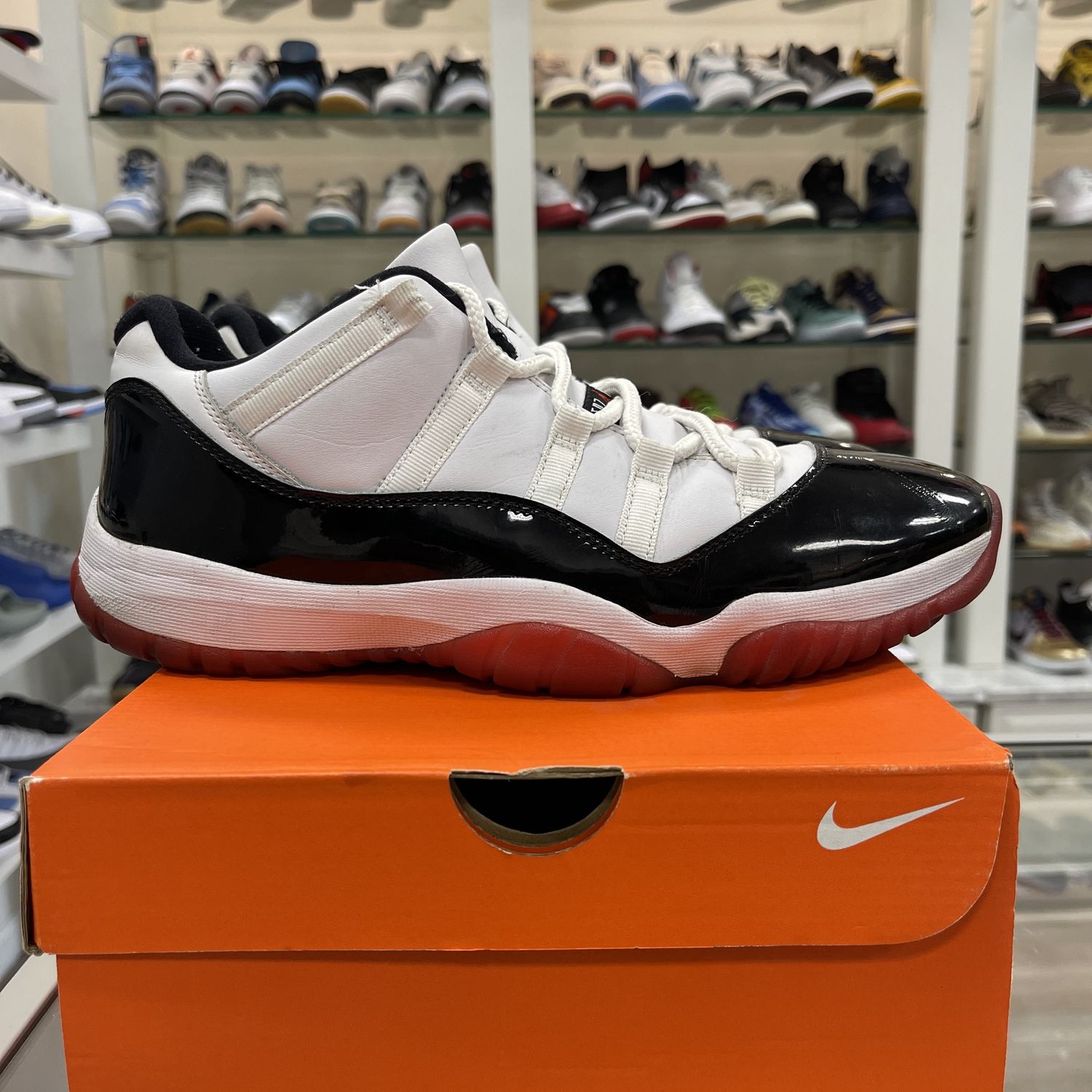 Jordan 11 Retro Low Concord Bred, Shoe Size: US M 11, Product Condition: Pre-Owned