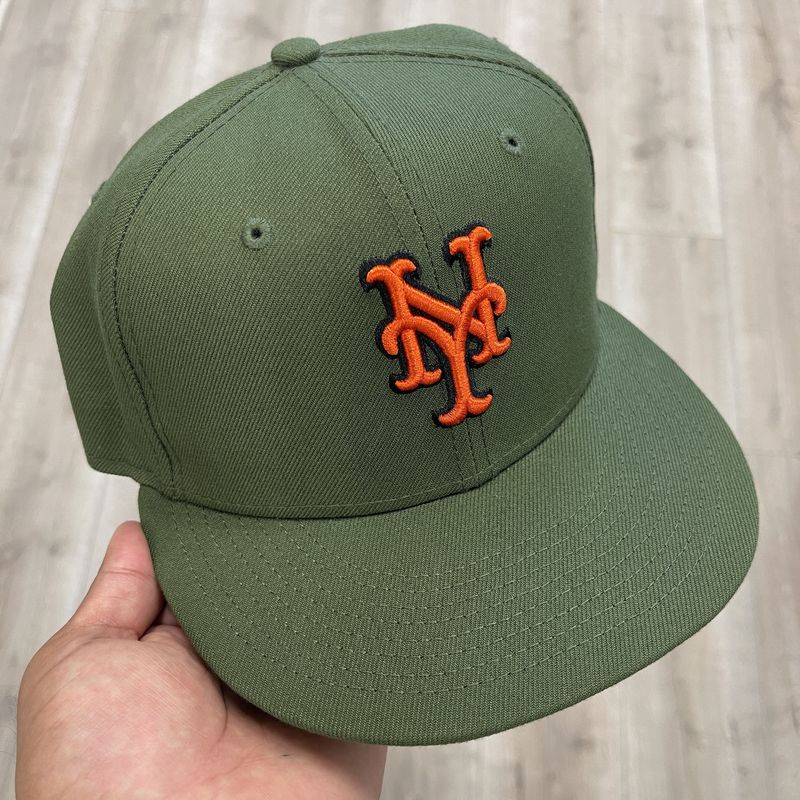 New York Mets Olive Green Fitted Hat Size 7 1/4 Pre-Owned