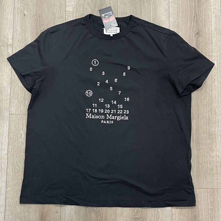 Maison Margiela numbers-motif cotton Tee Black Pre-Owned