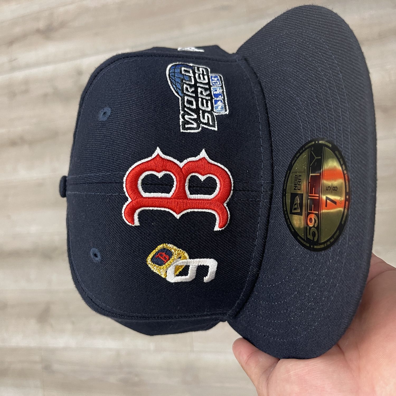 Boston Red Sox Fitted • Pre-Owned