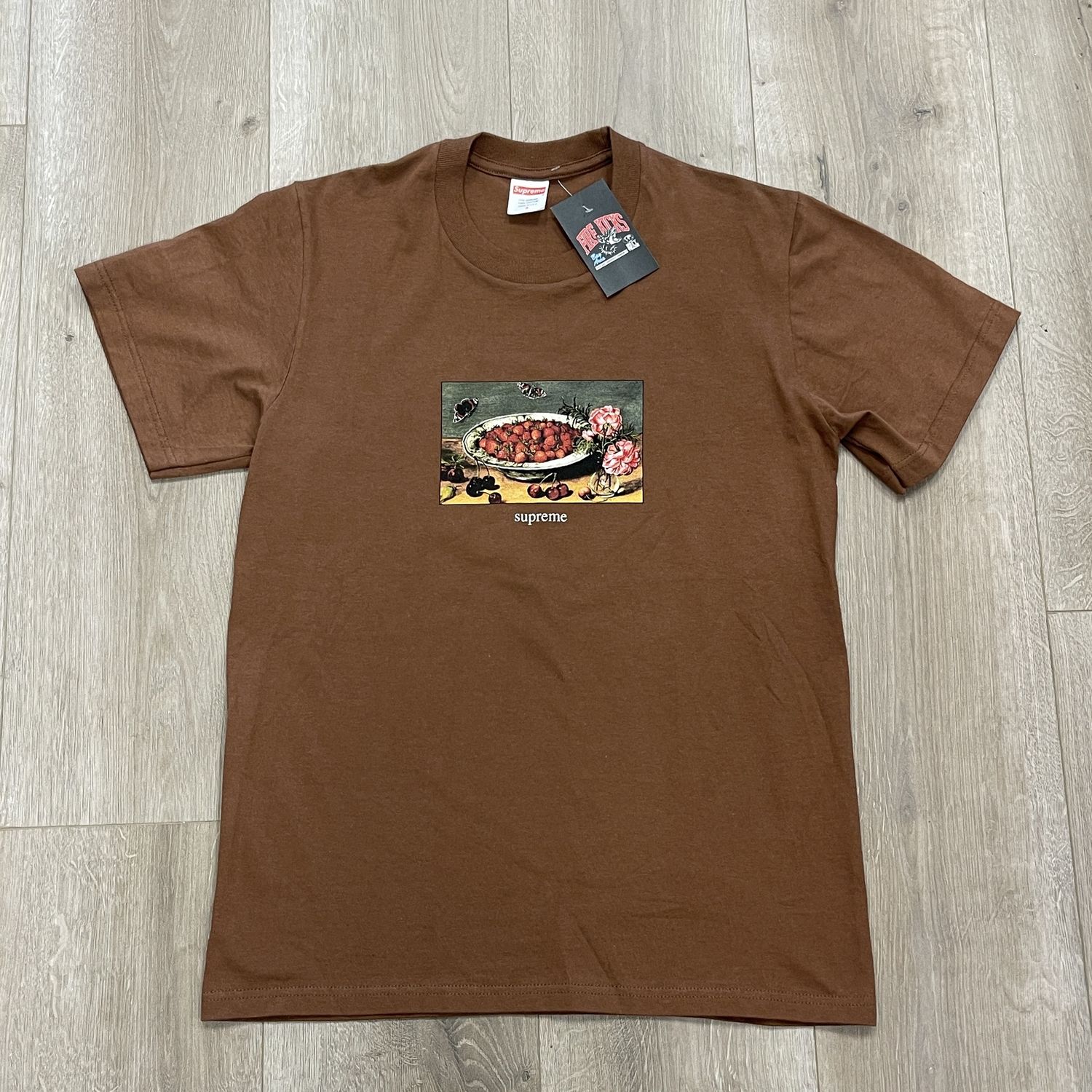 Supreme Strawberries Tee Brown • Pre-Owned