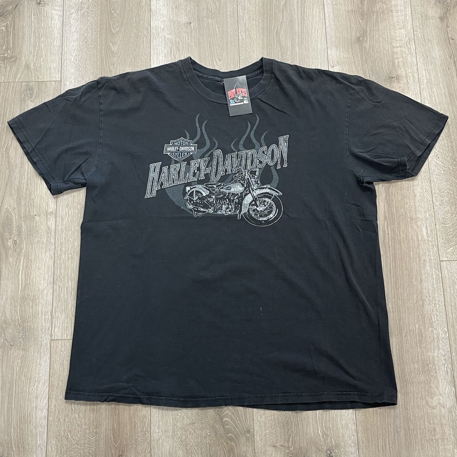Harley Davidson Motorcycle Tee • Pre-Owned