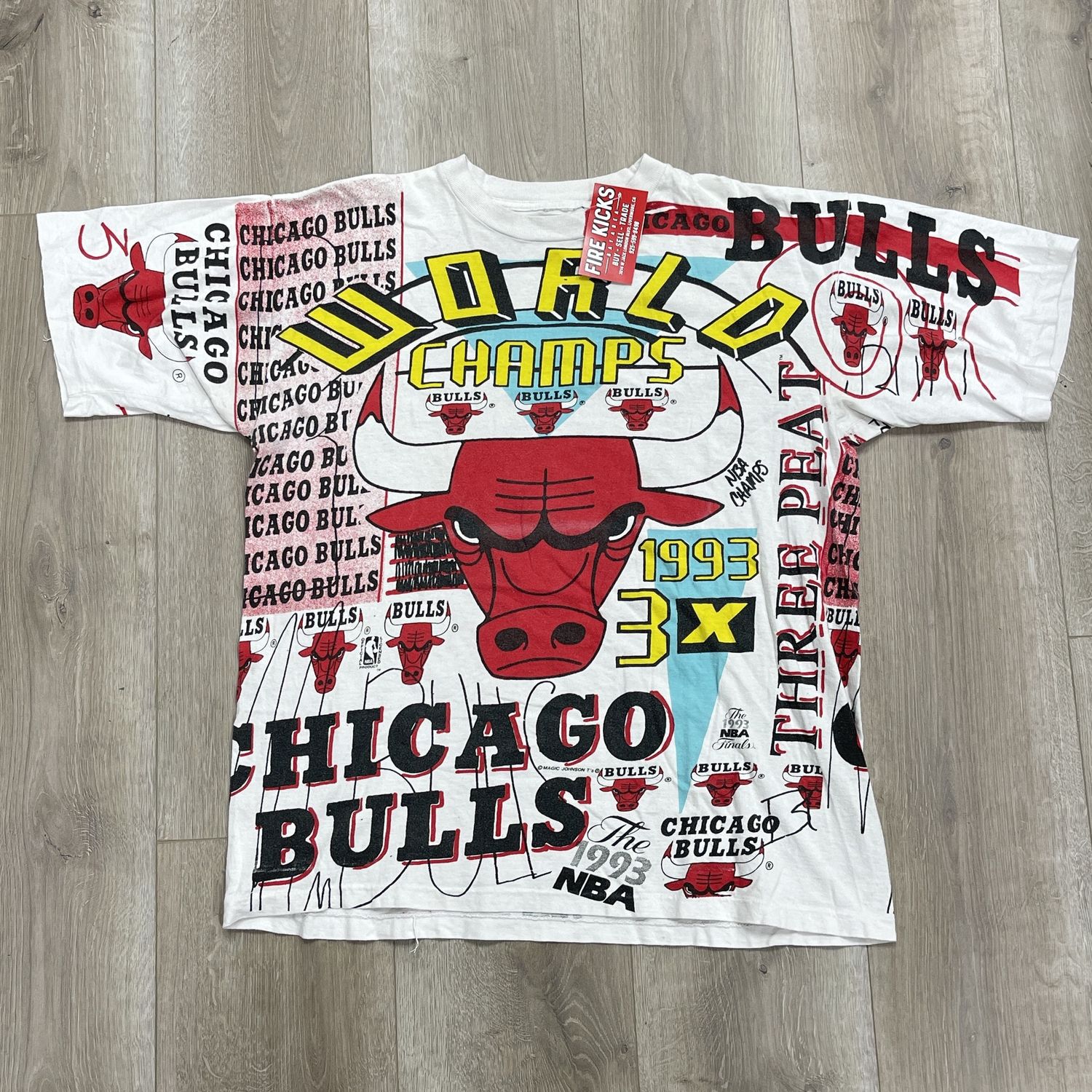 VTG MAGIC JOHNSON Chicago Bulls 1993 World Champs All Over Tee Large Pre-Owned