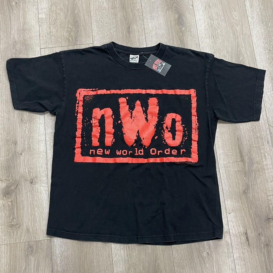 vintage 1998 NWO Logo Tee Size Large Pre-Owned