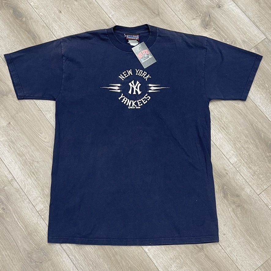 1998 New York Yankees Embroidered Navy Tee Size Small Pre-Owned