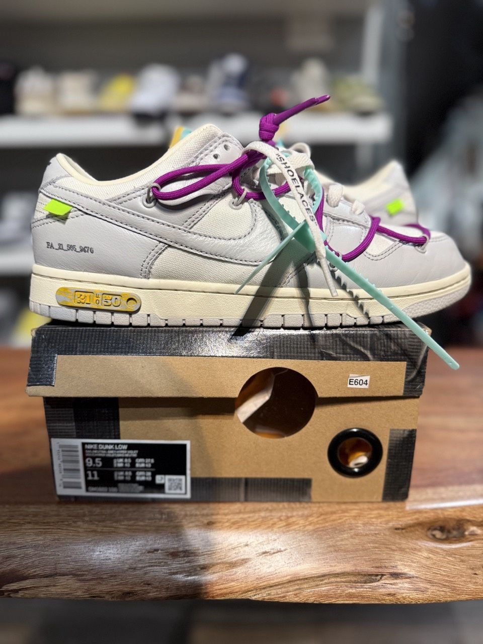 Nike Dunk Low Off-White Lot 21 - Pre-Owned, Shoe Size: US M 9.5, Product Condition: Pre-Owned