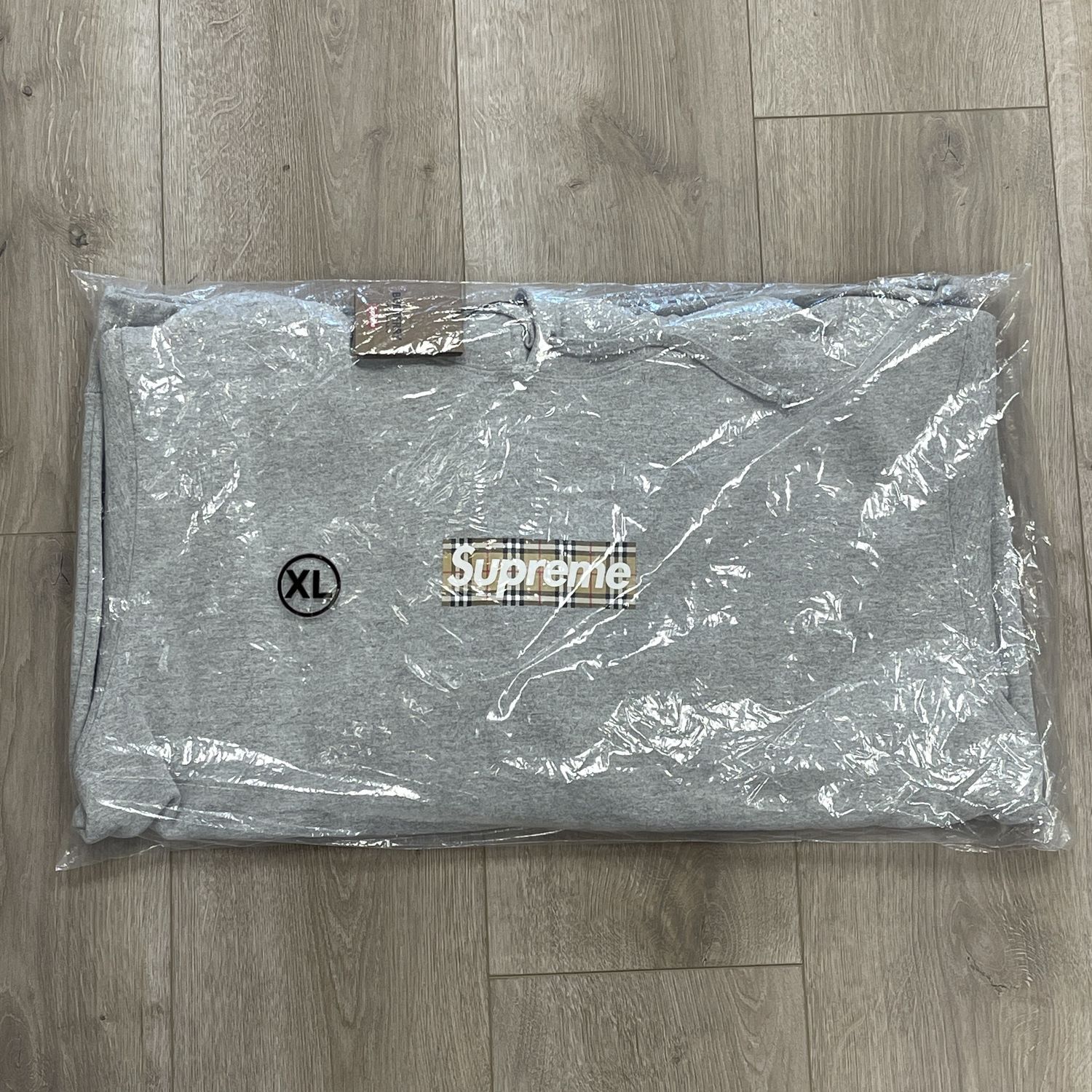 Supreme Burberry Box Logo Hooded Sweatshirt Heather Grey size XL Brand New