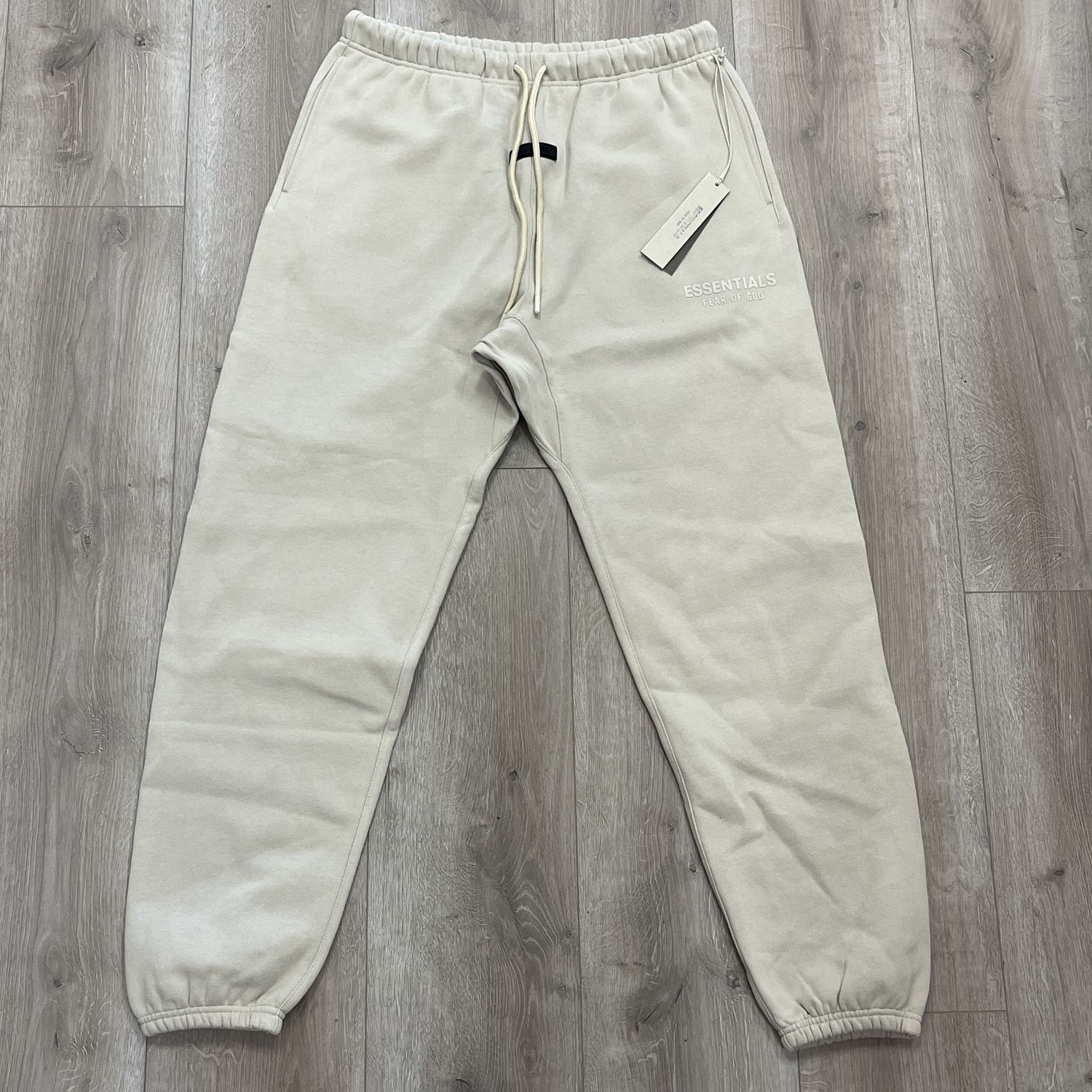 Fear of God Essentials Sweatpant size Medium Brand New