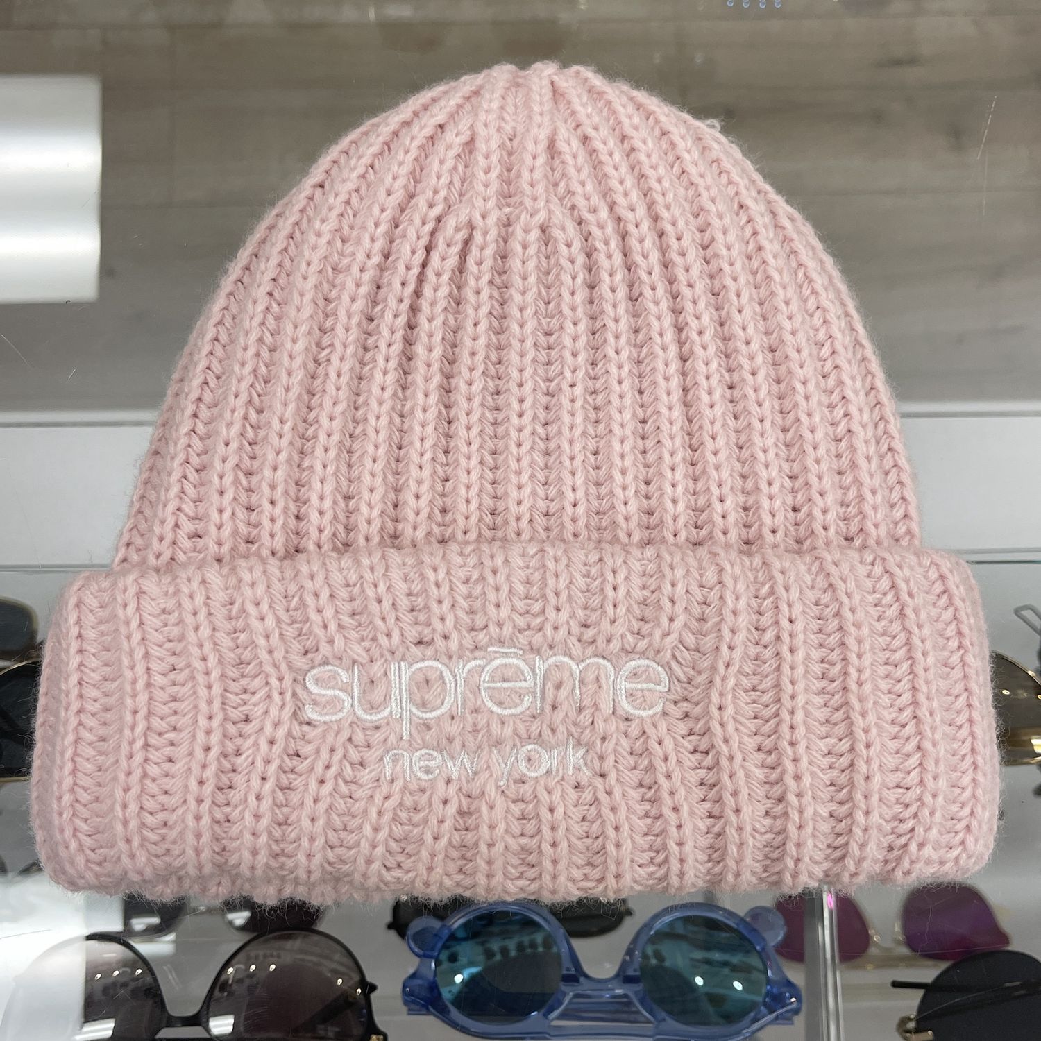 Supreme Classic Logo Chunky Ribbed Beanie (FW24)