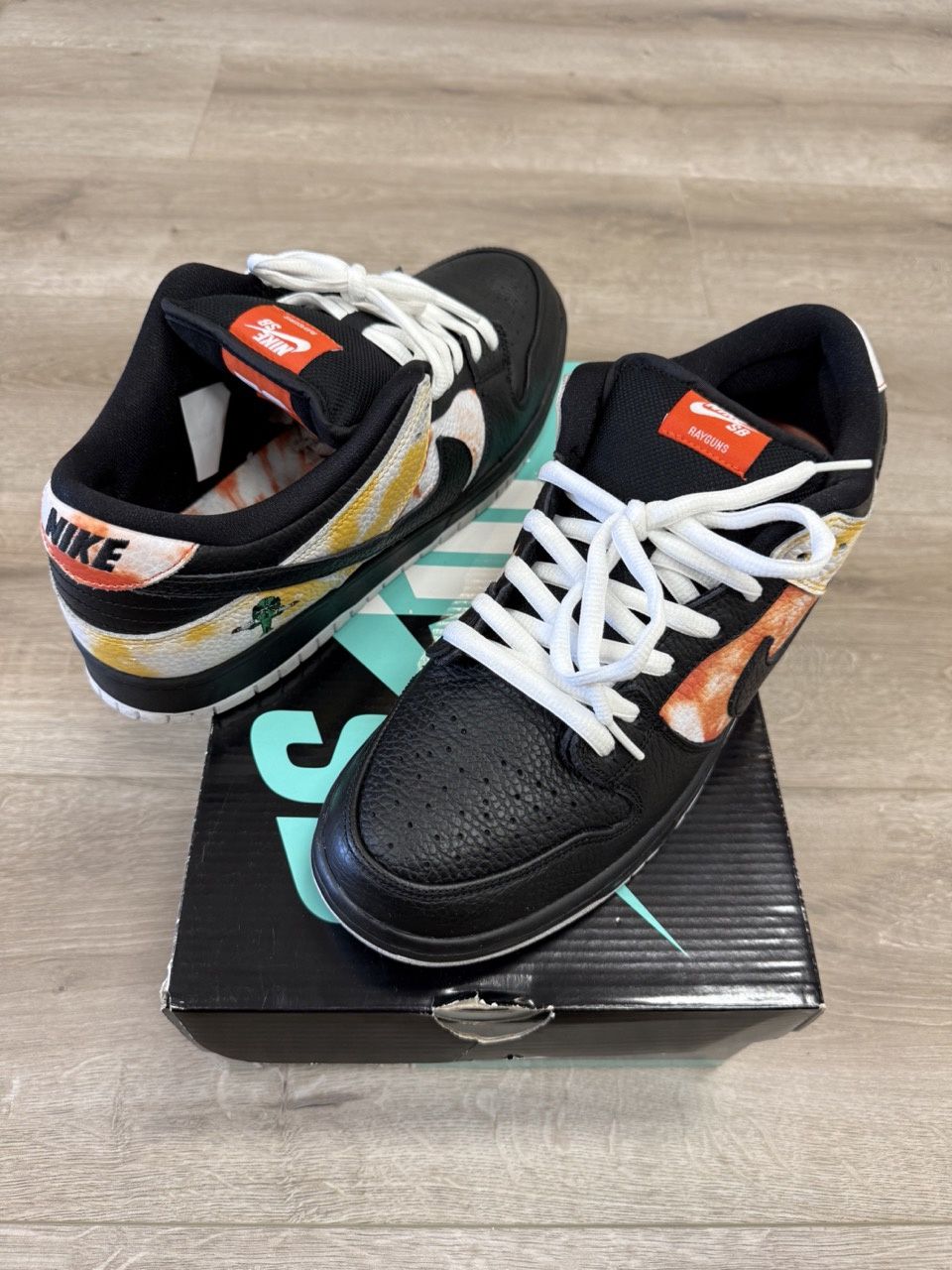 Nike SB Dunk Low Raygun Tie-Dye Black • Pre-Owned, Shoe Size: US M 12, Product Condition: Pre-Owned