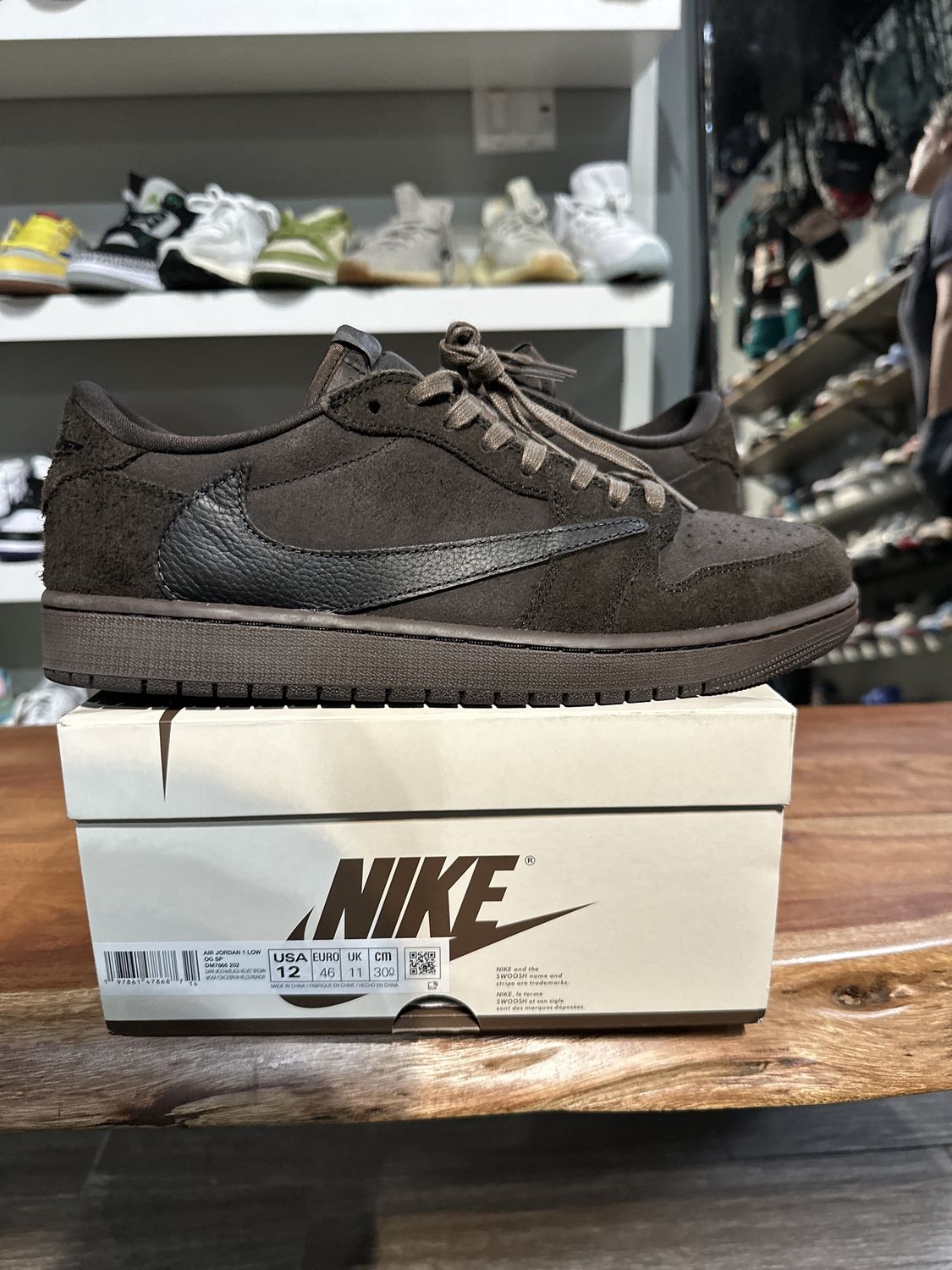 Jordan 1 Retro Low OG SP Travis Scott Velvet Brown - Pre-Owned, Shoe Size: US M 12, Product Condition: Pre-Owned