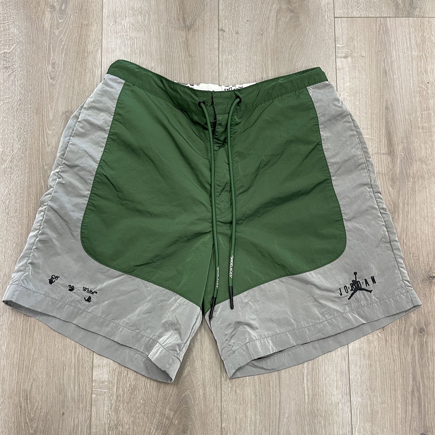 OFF-WHITE x Jordan Shorts Green/Grey size Medium Pre-Owned