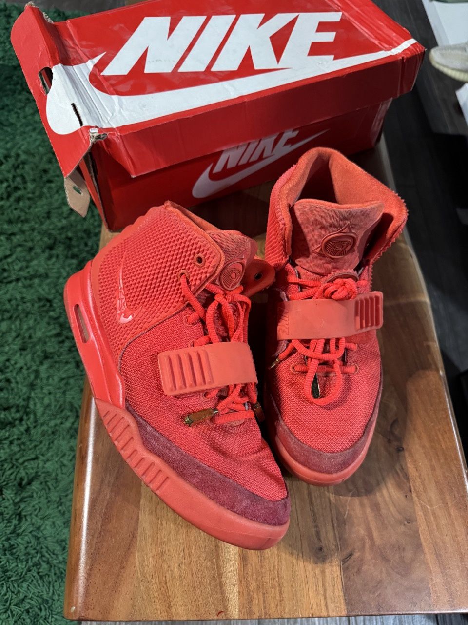 Nike Air Yeezy 2 Red October - Pre-Owned, Product Condition: Pre-Owned, Shoe Size: US M 10.5