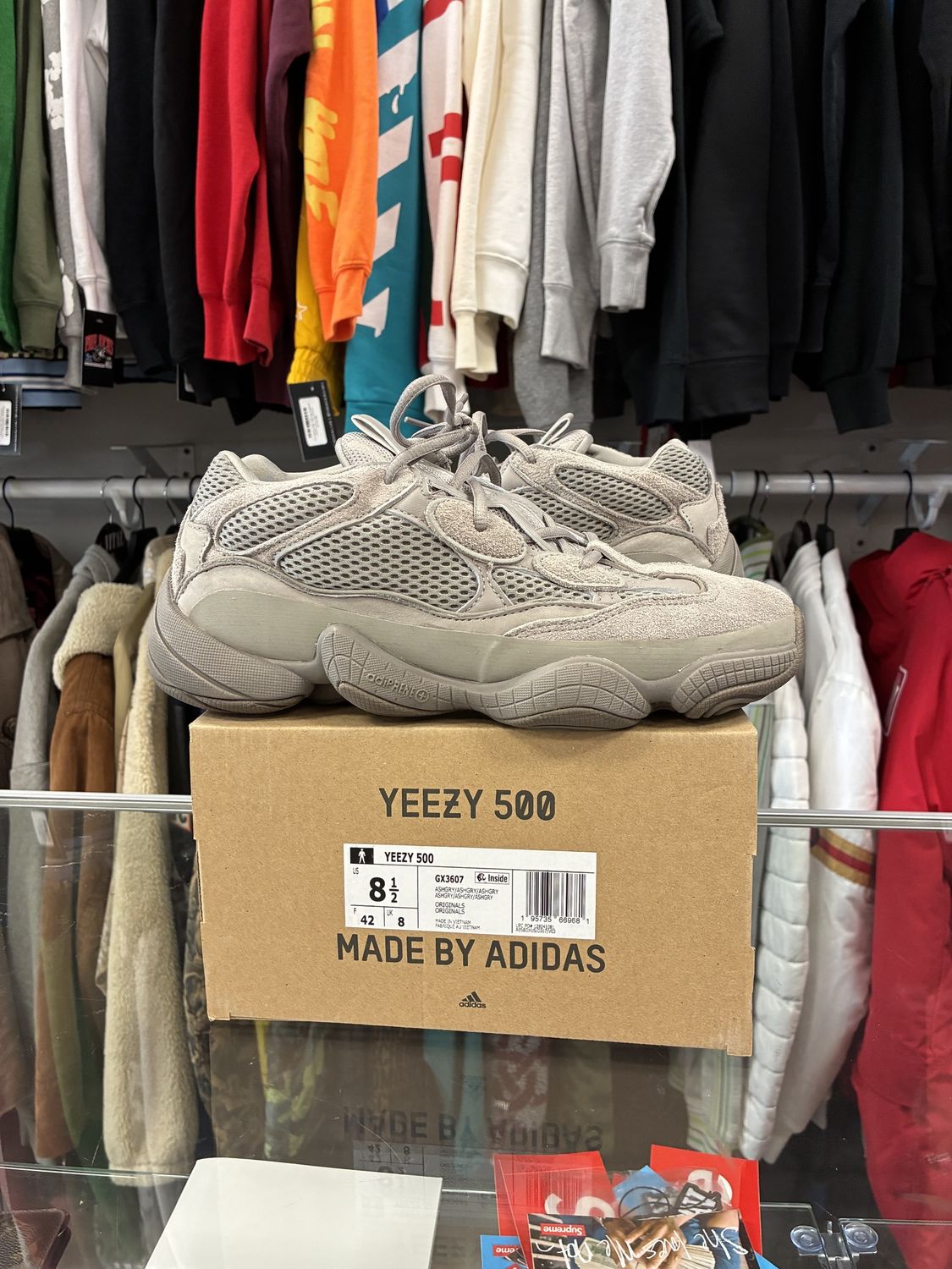 adidas Yeezy 500 Ash Grey - Pre-Owned, Product Condition: Pre-Owned, Shoe Size: US M 8.5