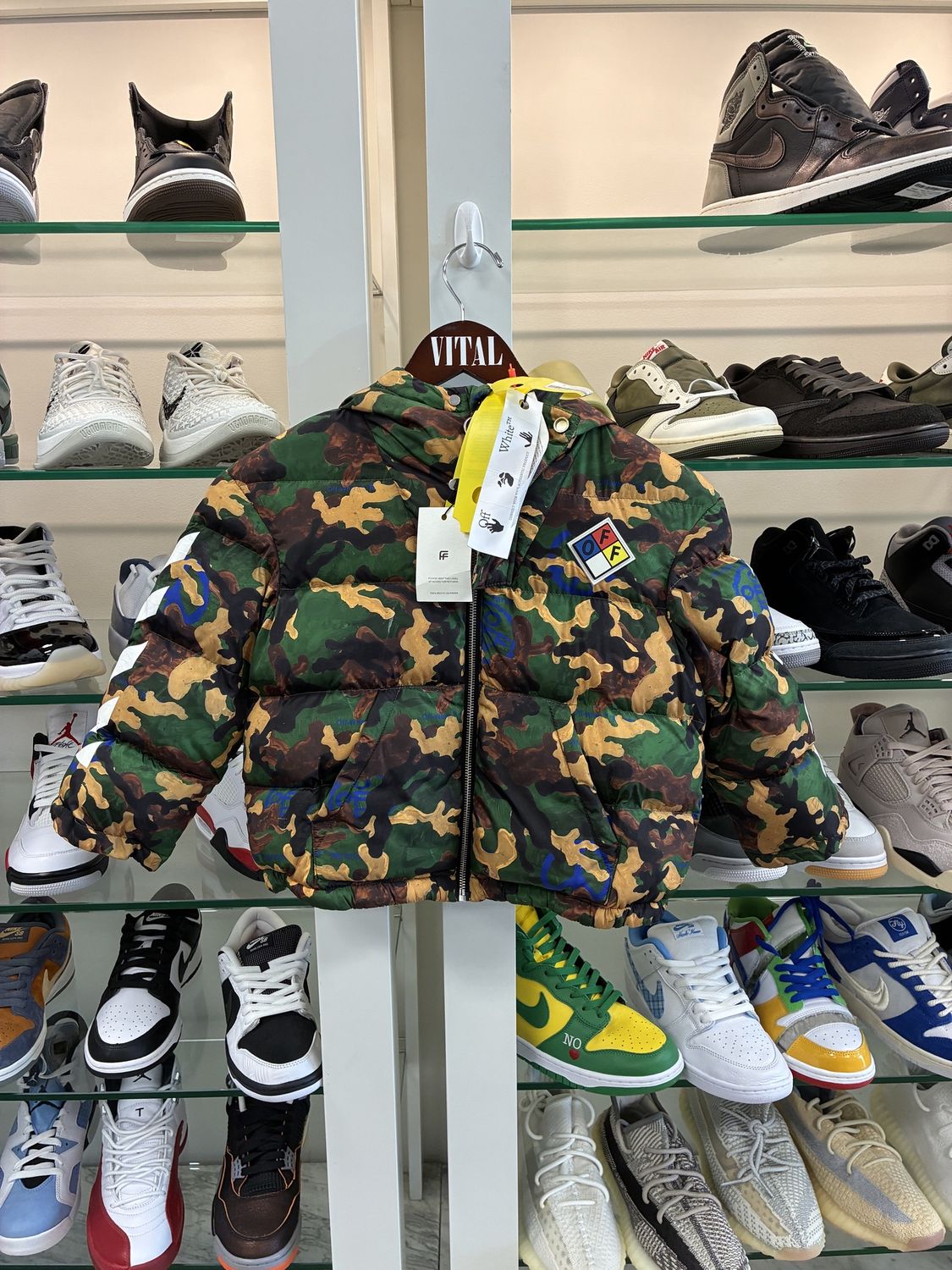 Off-White x Virgil Obloh Boys Logo Patch Hooded Jacket Camo - Pre-Owned, Clothing Size: 6, Product Condition: Pre-Owned