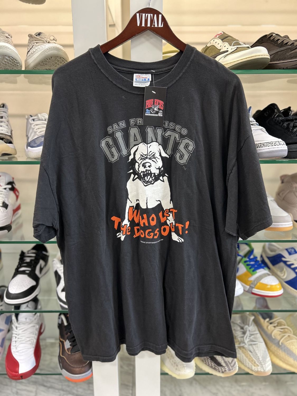 San Francisco Giants &#39;Who Let the Dogs Out&#39; Tee• Pre-Owned