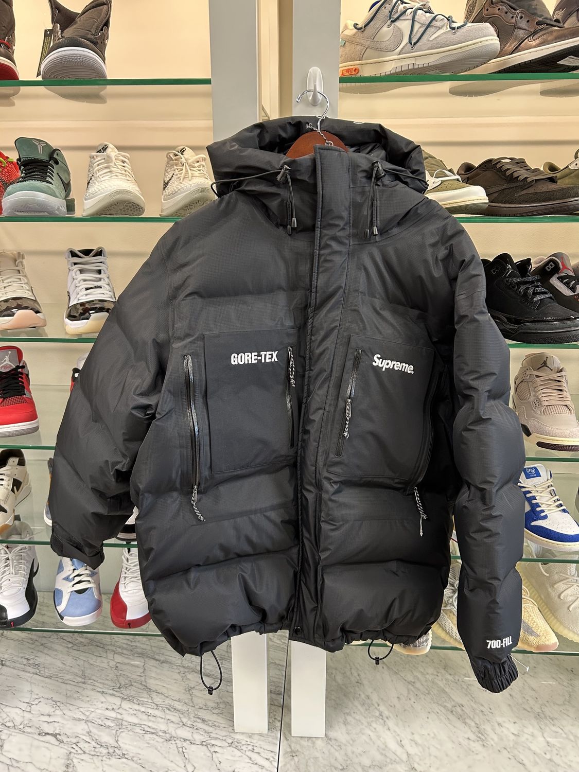 Supreme Gore-Tex Jacket • Pre-Owned