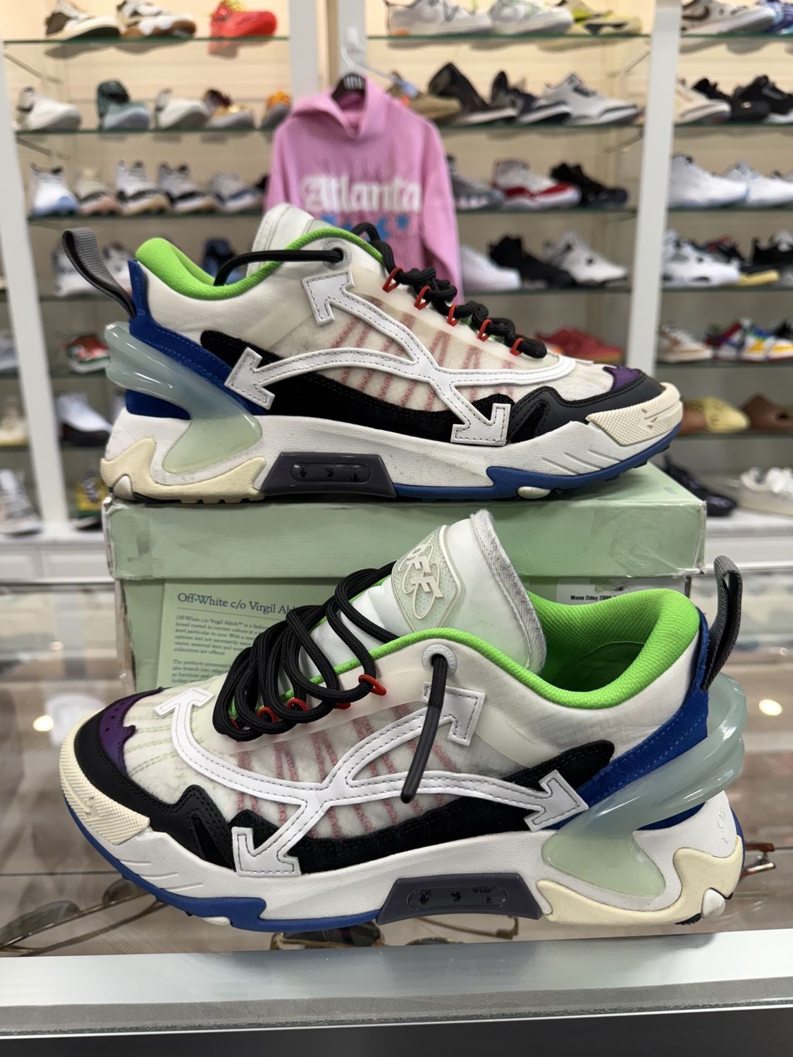 Off-White Sneaker - Pre-Owned