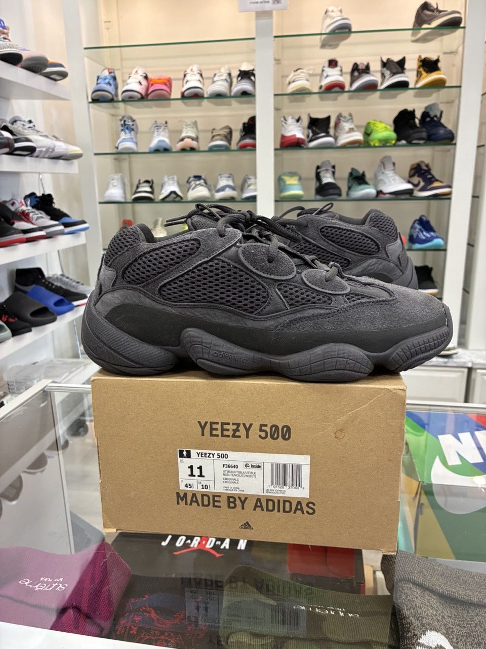adidas Yeezy 500 Utility Black • Pre-Owned, Product Condition: Pre-Owned, Shoe Size: US M 11