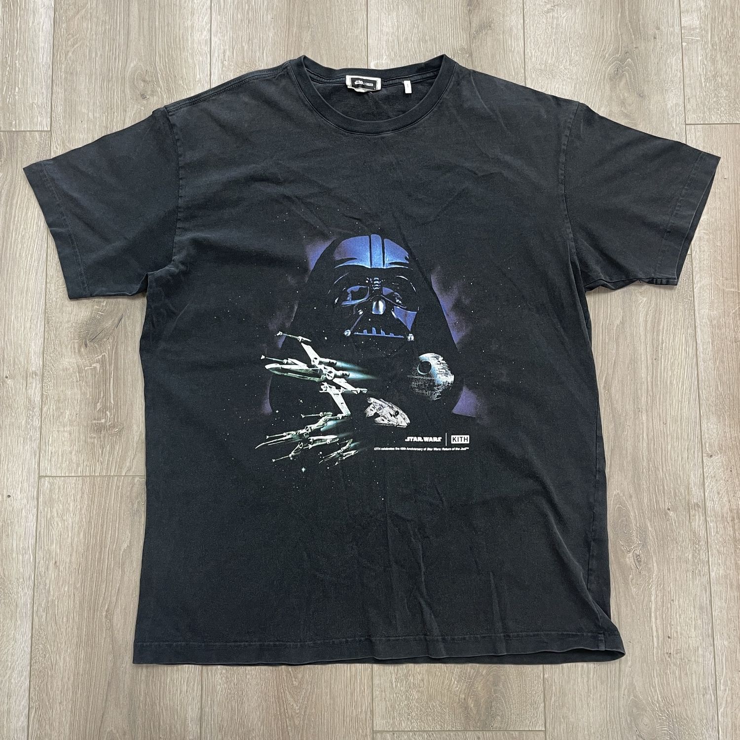 Kith Star Wars Darth Vader Space Poster Vintage T Shirt Black, Clothing Size: L, Product Condition: Pre-Owned