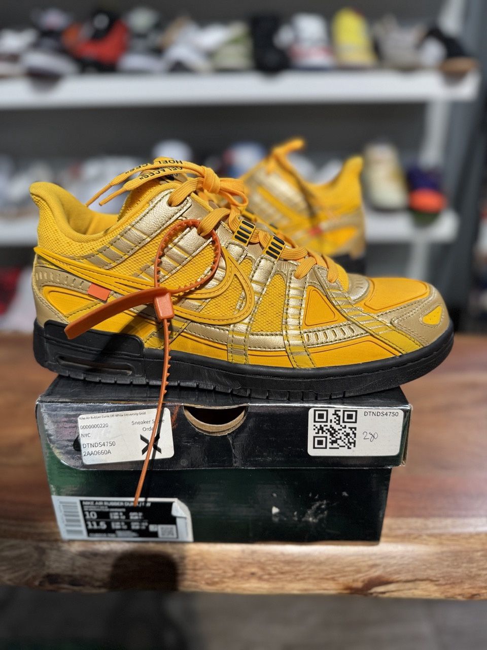 Nike Air Rubber Dunk Off-White University Gold - Pre-Owned, Product Condition: Pre - Owned, Shoe Size: US M 10