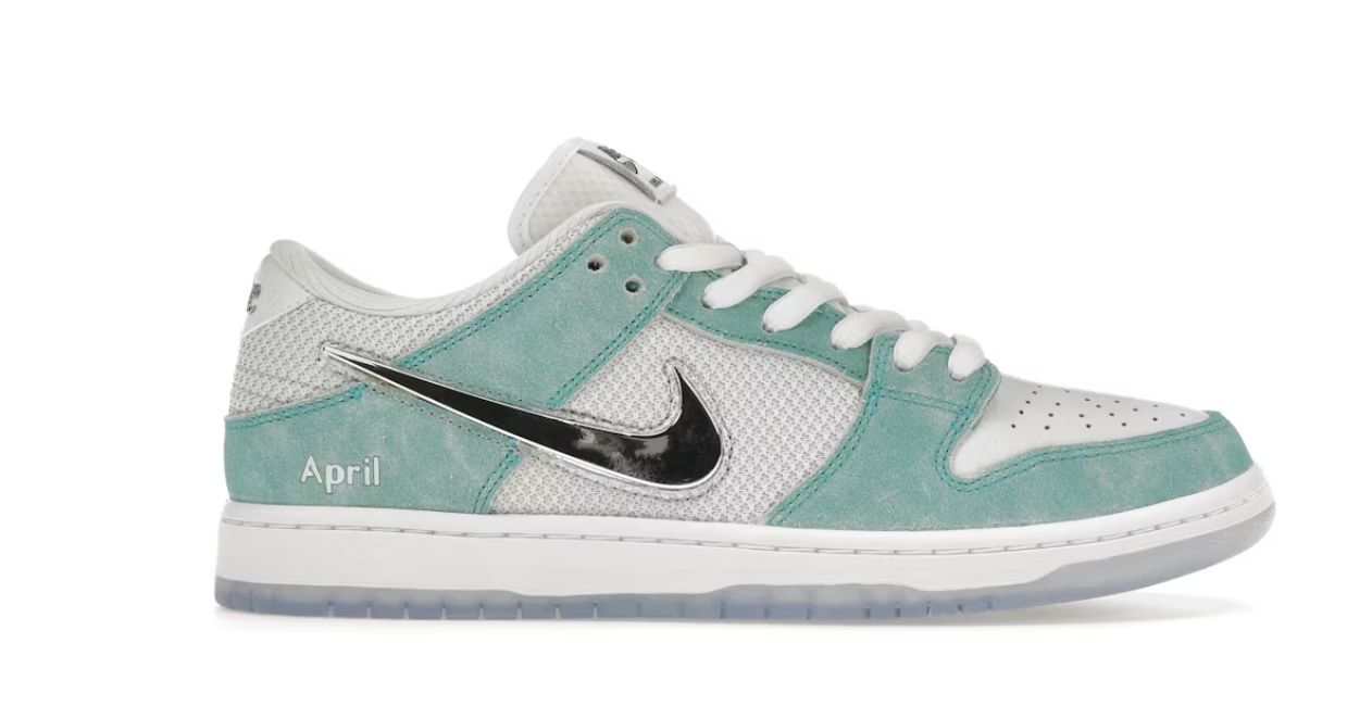 Nike SB Dunk Low April Skateboards - Pre - Owned, Product Condition: Pre - Owned, Shoe Size: US M 12