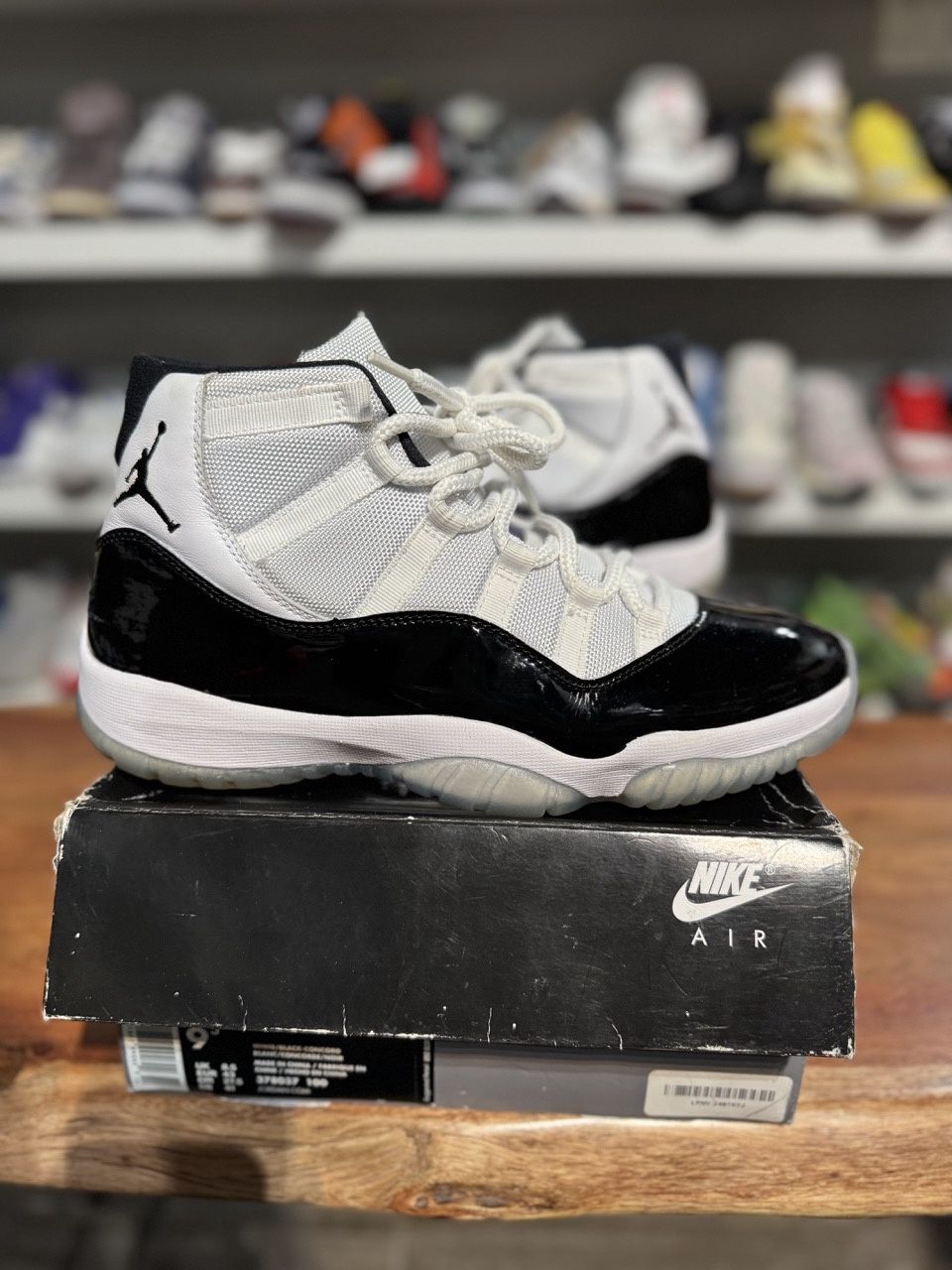 Jordan 11 Retro Concord (2018) - Pre-Owned, Product Condition: Pre-Owned, Shoe Size: US M 9.5