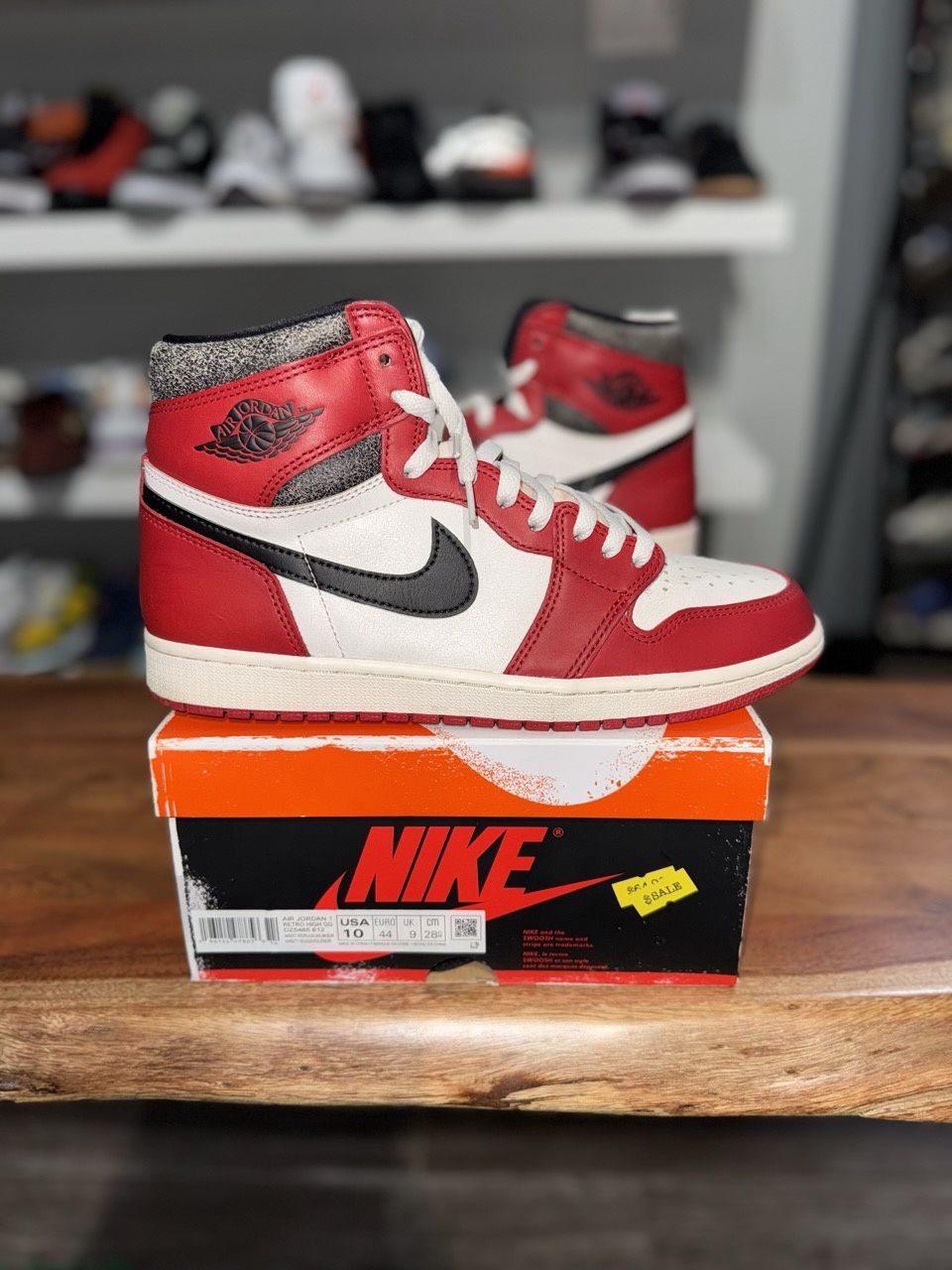 Jordan 1 Retro High Og Chicago Lost And Found • Pre-Owned, Product Condition: Pre-Owned, Shoe Size: US M 10