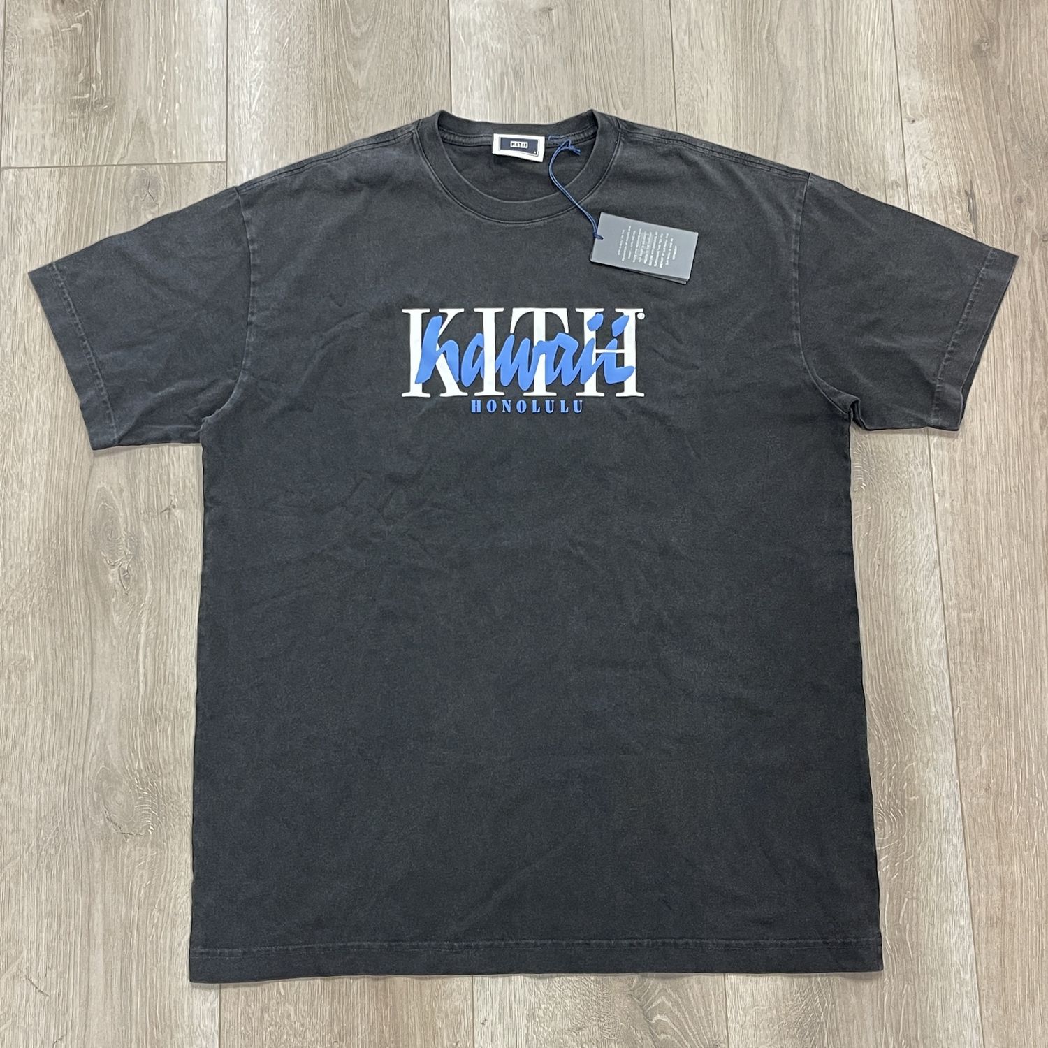 Kith Honolulu Script T “Hawaii Exclusive” - New, Clothing Size: M, Product Condition: Brand New