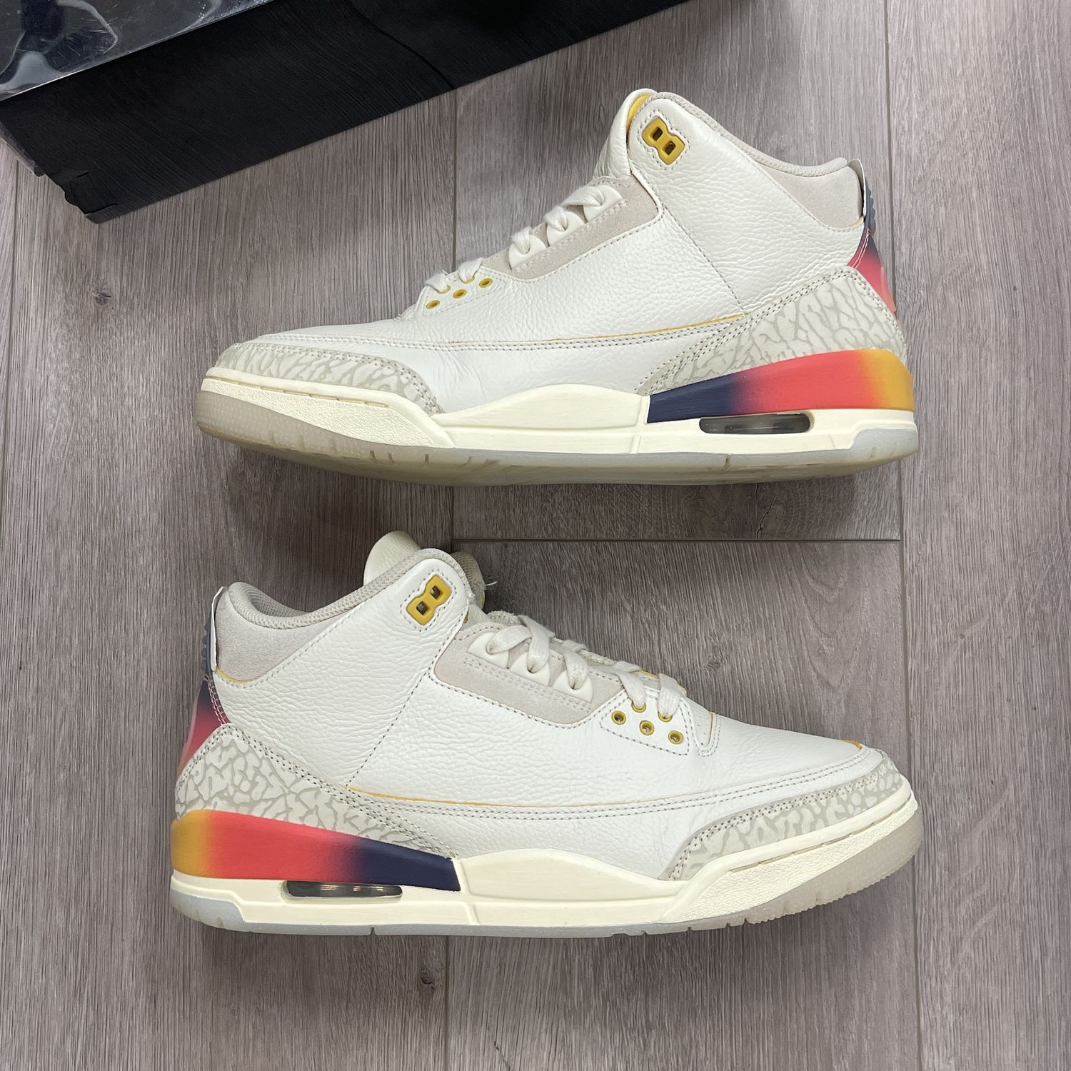 Jordan 3 Retro SP J Balvin Medellín Sunset • Pre-Owned, Product Condition: Pre-Owned, Shoe Size: US M 10