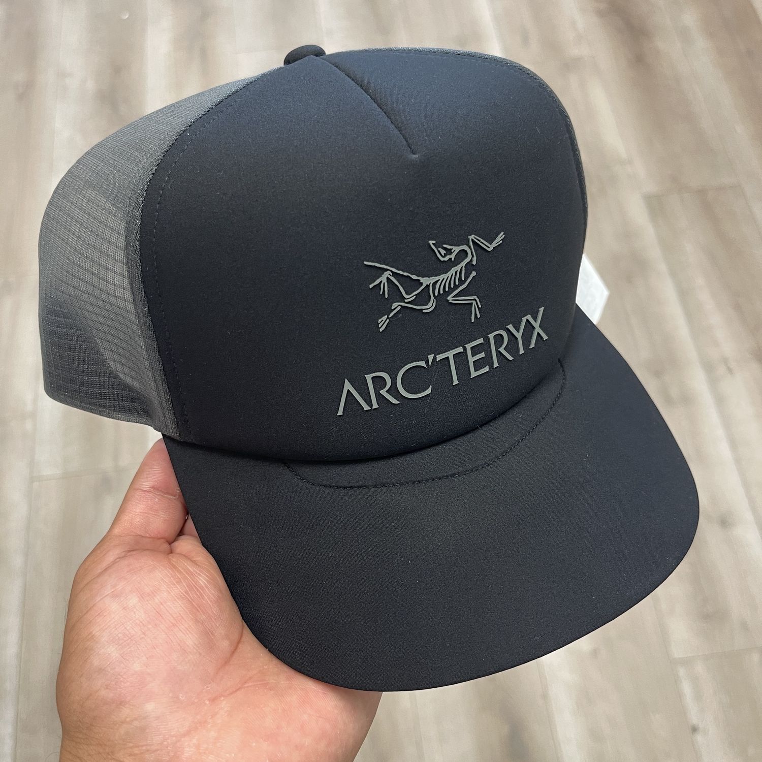 Arc&#39;teryx Bird Word Trucker Curved - New, Clothing Size: O/S, Product Condition: Brand New