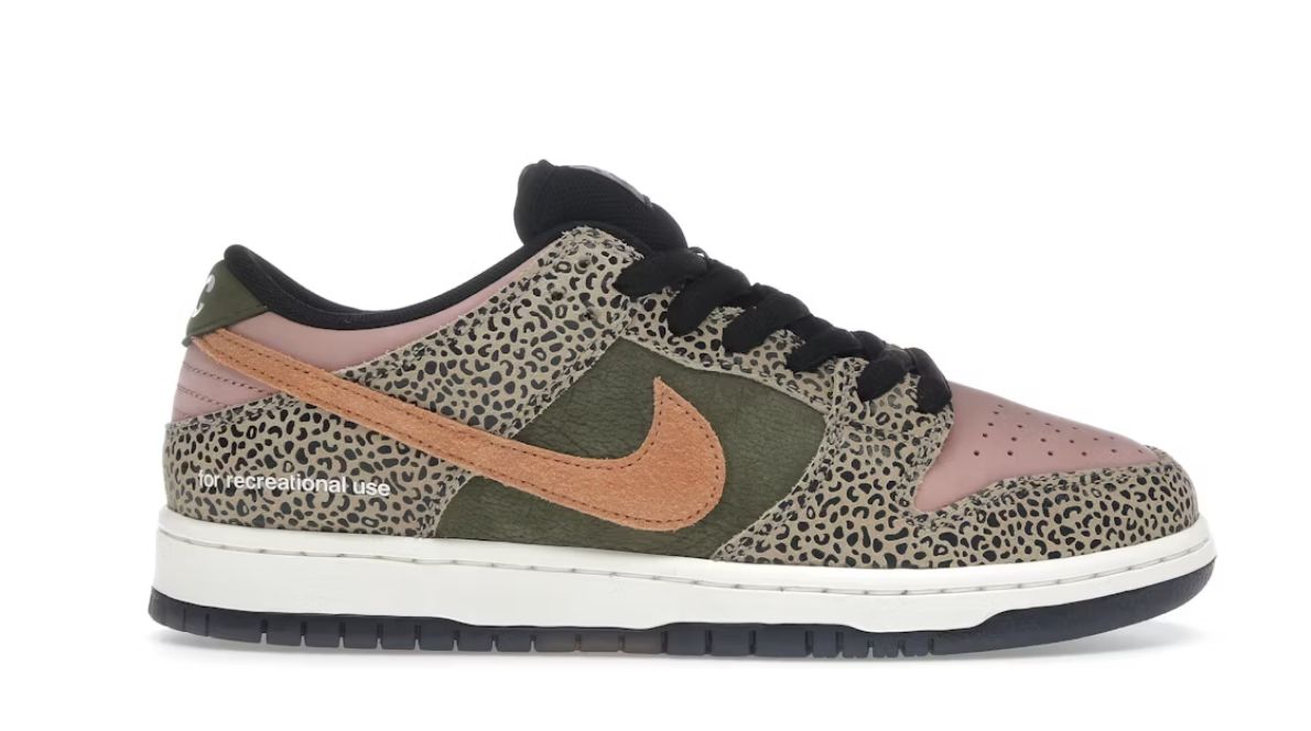 Nike SB Dunk Low Arts-Rec - Brand New
