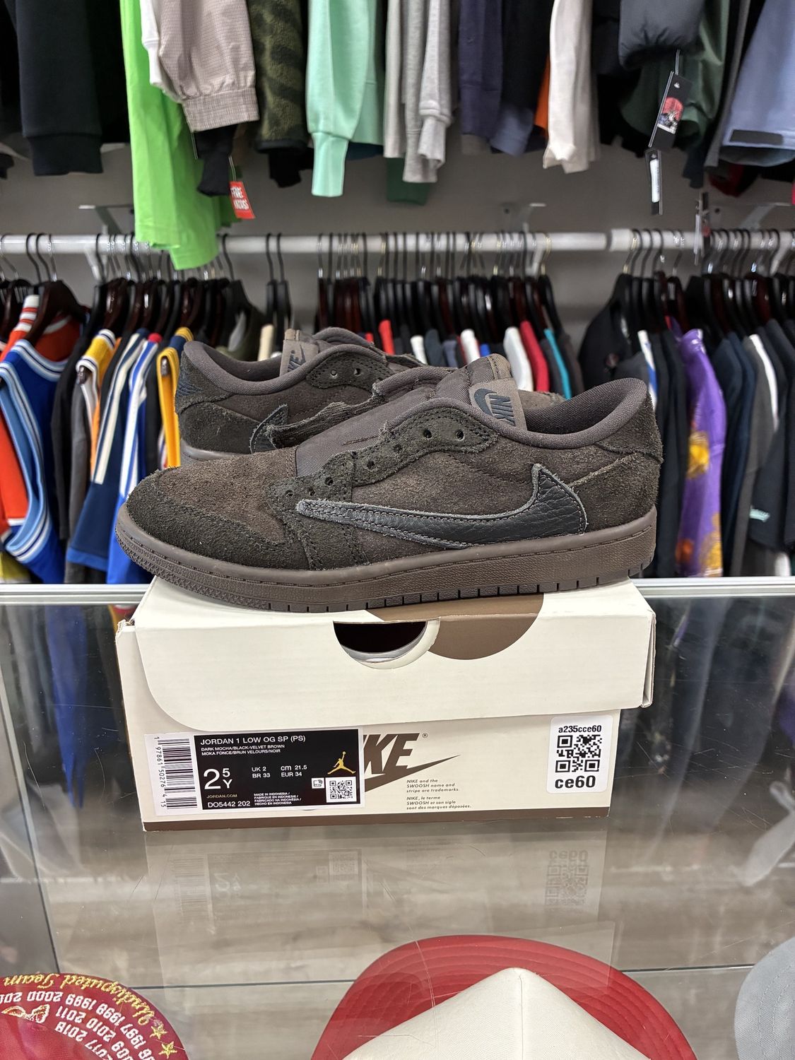 Jordan 1 Retro Low OG SP Travis Scott Velvet Brown (PS) - Pre-Owned, Product Condition: Pre-Owned, Shoe Size: US 2.5Y