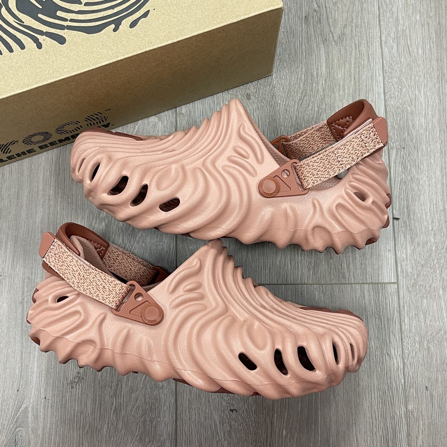 Crocs Pollex Clog by Salehe Bembury Kuwata - Pre Owned, Product Condition: Pre-Owned, Shoe Size: US M 6