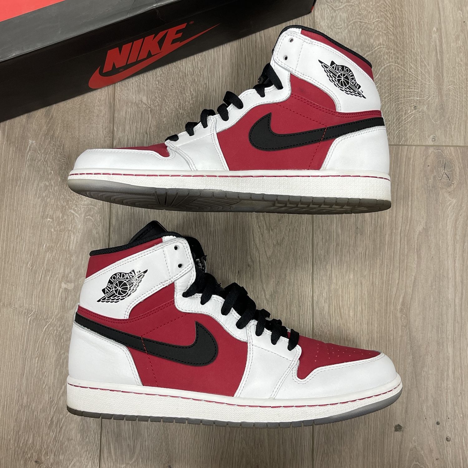 Jordan 1 Retro Carmine (2014) - Pre Owned, Product Condition: Pre-Owned, Shoe Size: US M 10