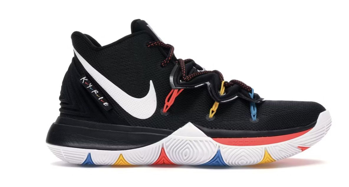 Nike Kyrie 5 Friends - Brand New