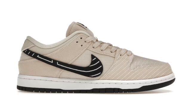 Nike SB Dunk Low Albino &amp; Preto - Pre-Owned