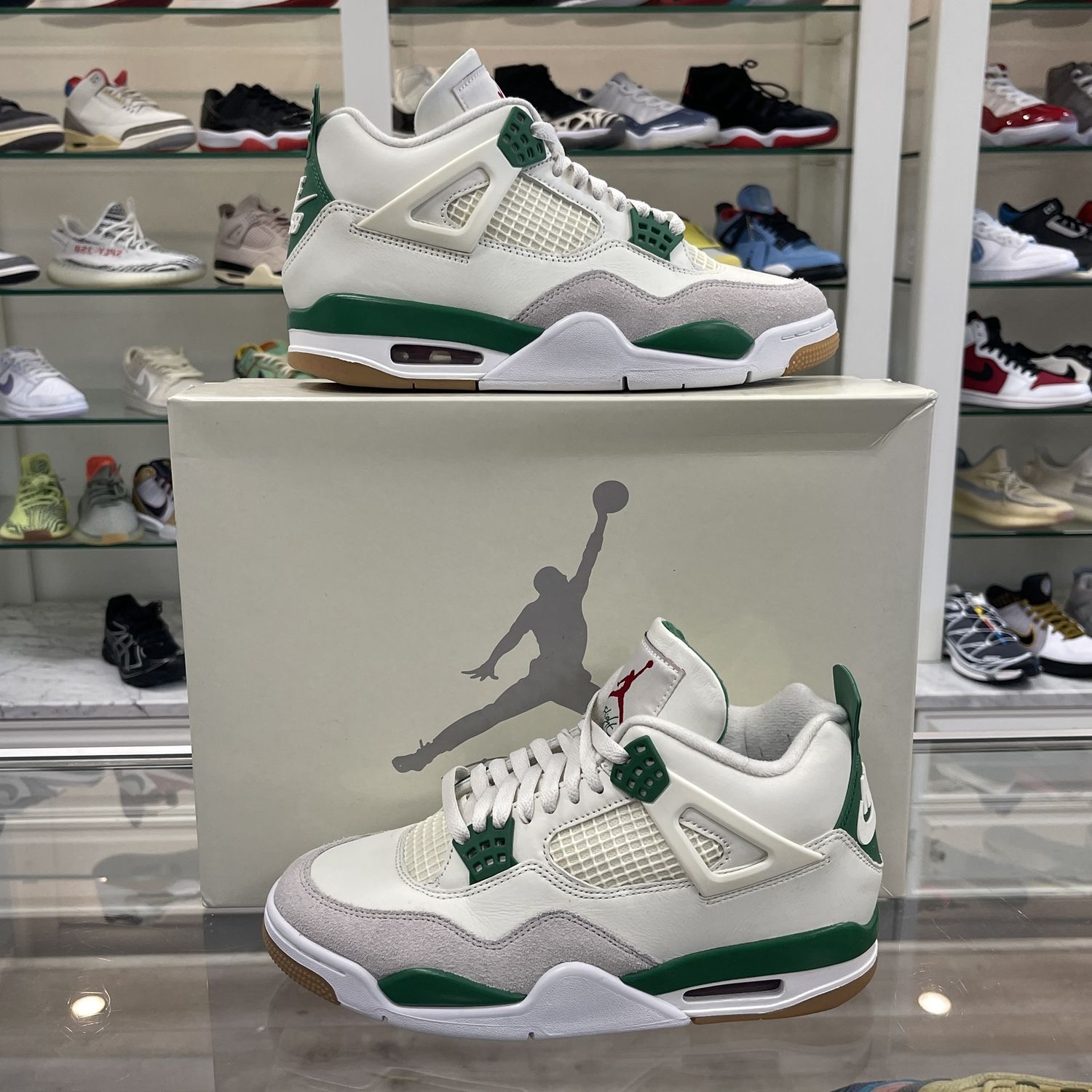 Jordan 4 Retro Sb Pine Green • Pre-Owned, Product Condition: Pre-Owned, Shoe Size: US M 7.5