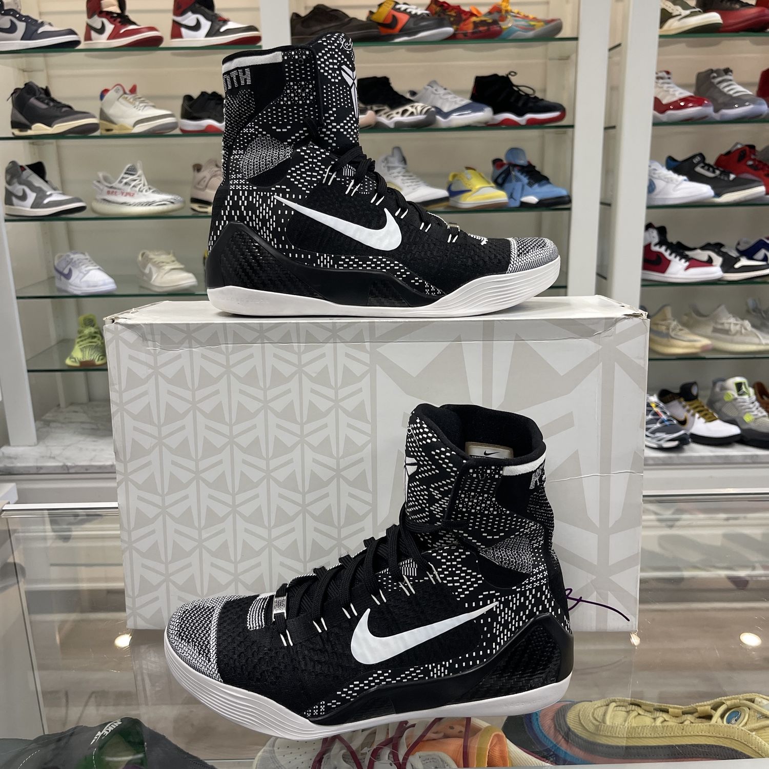 Nike Kobe 9 Elite Black History Month - Pre-Owned, Product Condition: Pre-Owned, Shoe Size: US M 9.5