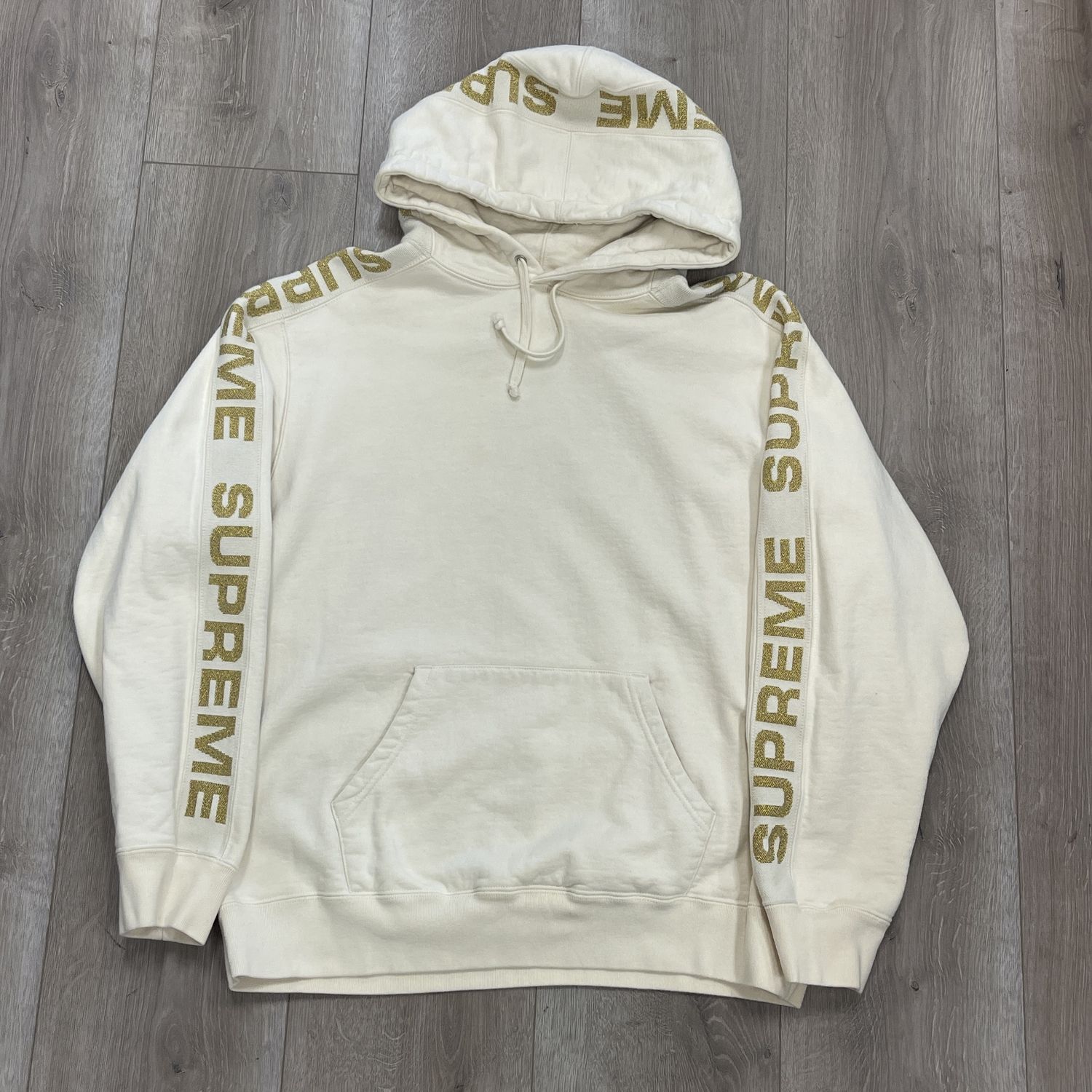 SS20 Supreme Metallic Rib Hooded Sweatshirt - Pre Owned, Product Condition: Pre-Owned, Clothing Size: M