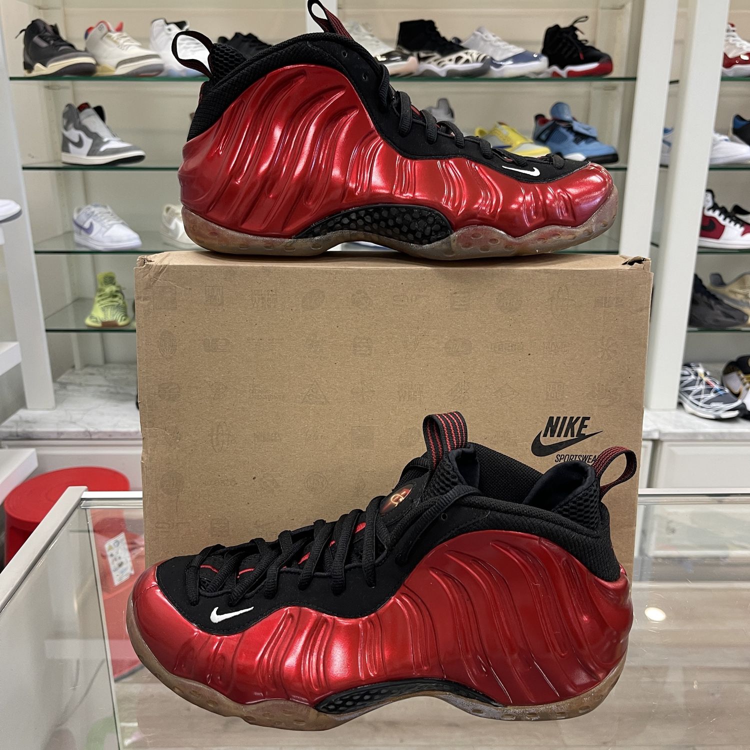 Nike Air Foamposite One Metallic Red (2017) - Pre-Owned, Product Condition: Pre-Owned, Shoe Size: US M 10.5
