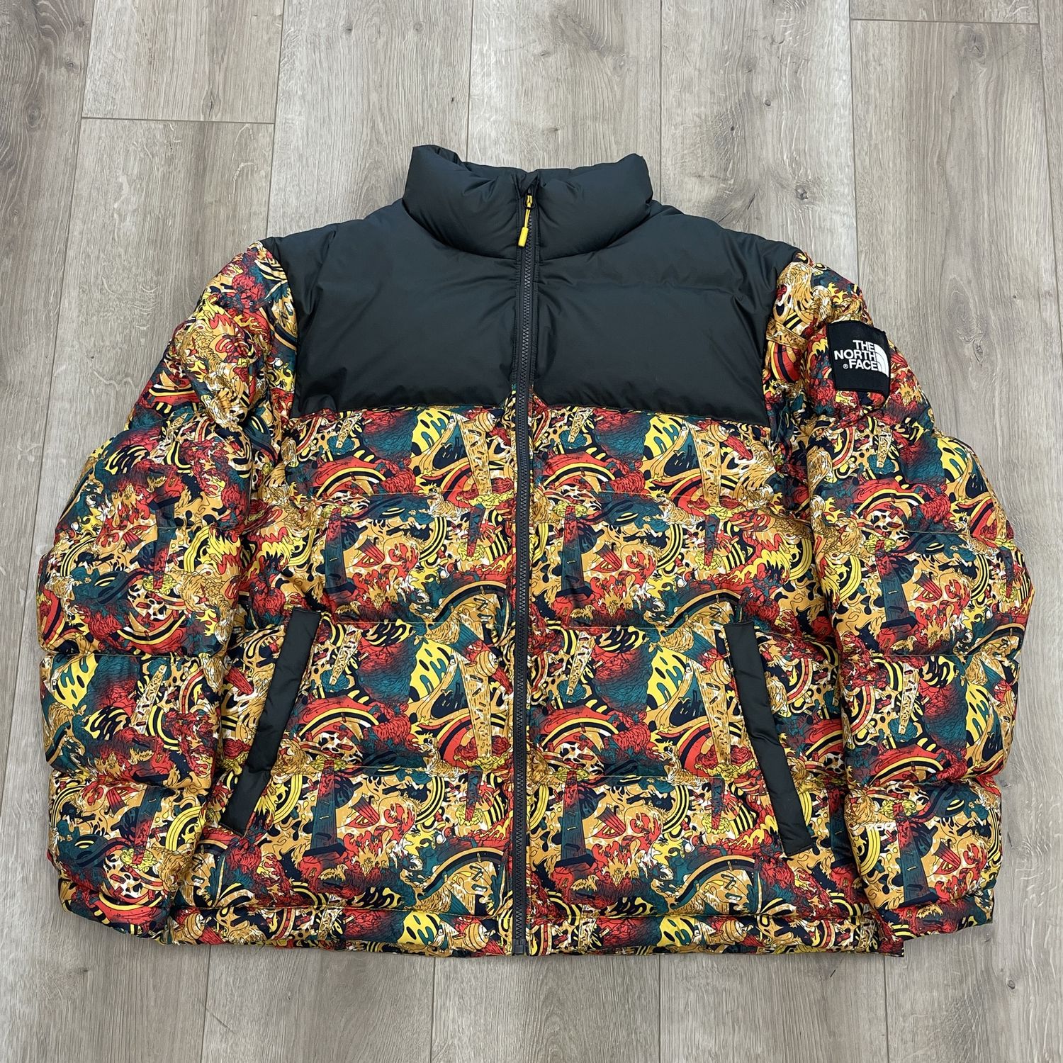 North Face 1992 Nuptse Leopard Yellow Genesis Jacket - PRe Owned9, Clothing Size: XL, Product Condition: Pre-Owned
