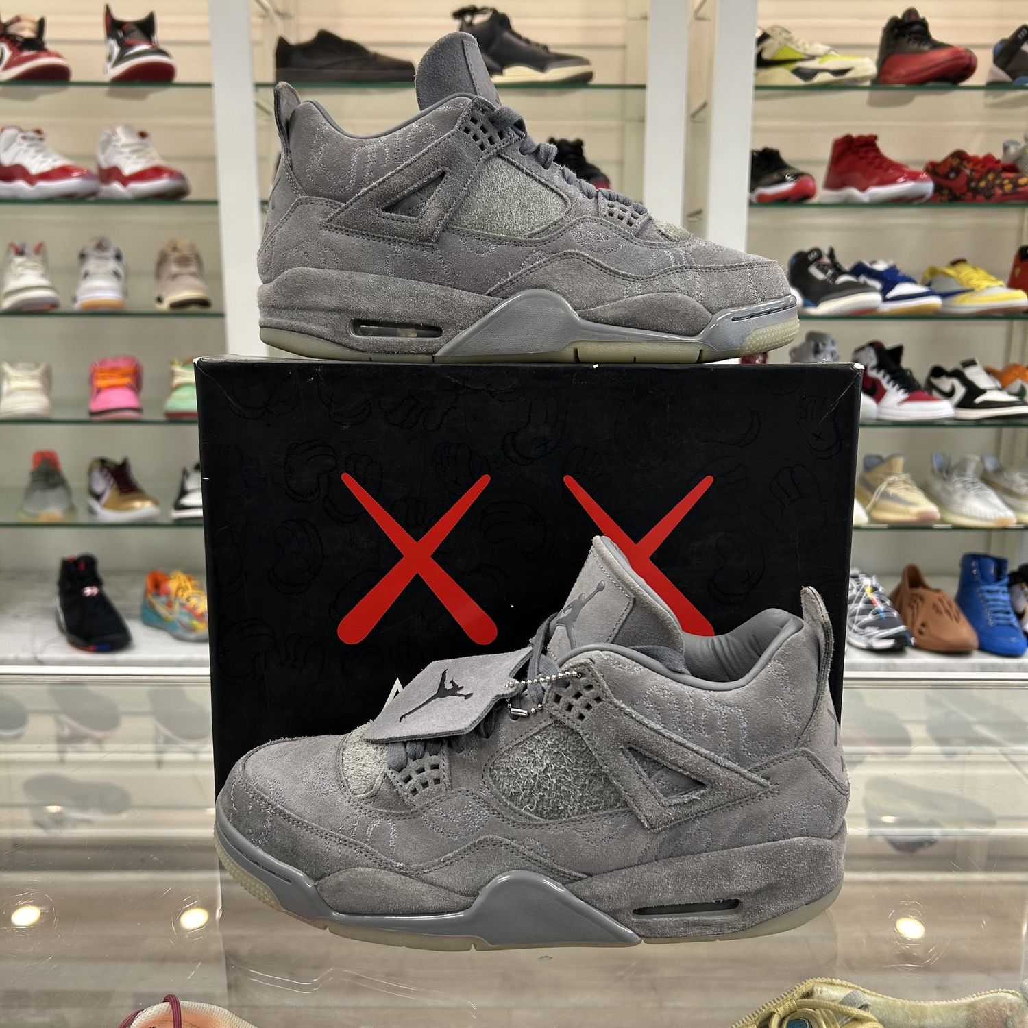 Jordan 4 Retro Kaws - Pre-Owned, Product Condition: Pre-Owned, Shoe Size: US M 10.5