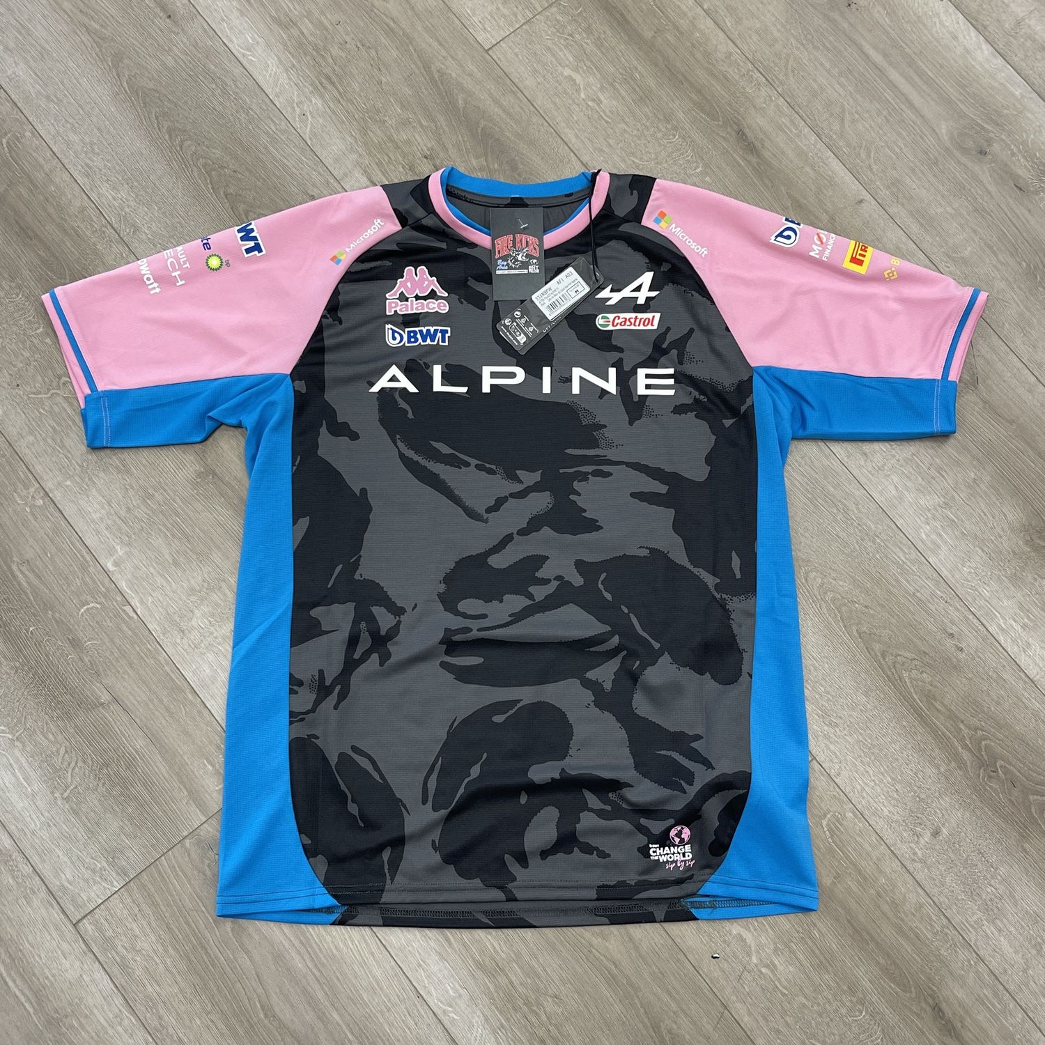 Palace x Kappa For Alpine Driver Jersey Night Desert Camo - New, Product Condition: Brand New, Clothing Size: M