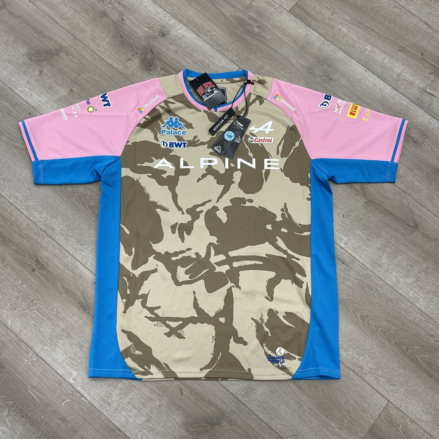 Palace x Kappa For Alpine Driver Jersey Desert Camo - New, Product Condition: Brand New, Clothing Size: M