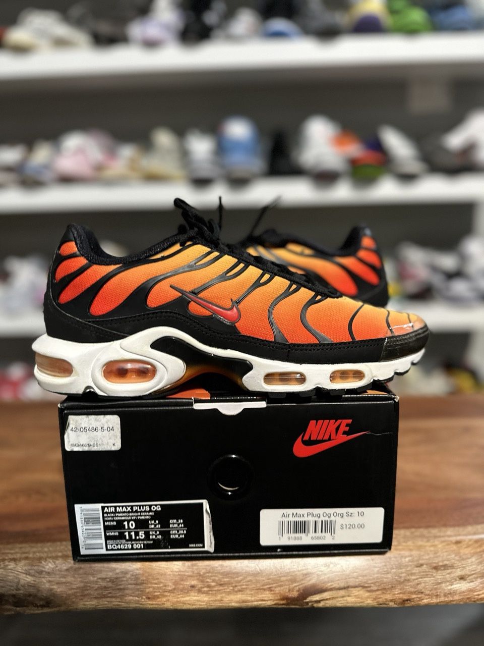 Nike Air Max Plus OG Pimento (2018) - Pre-Owned, Product Condition: Pre-Owned, Shoe Size: US M 10