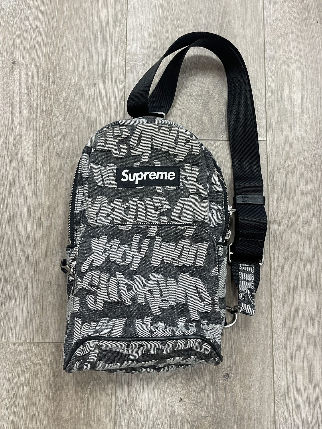 SS22 Supreme Fat Tip Jacquard Denim Sling Bag Black - Pre Owned, Product Condition: Pre-Owned