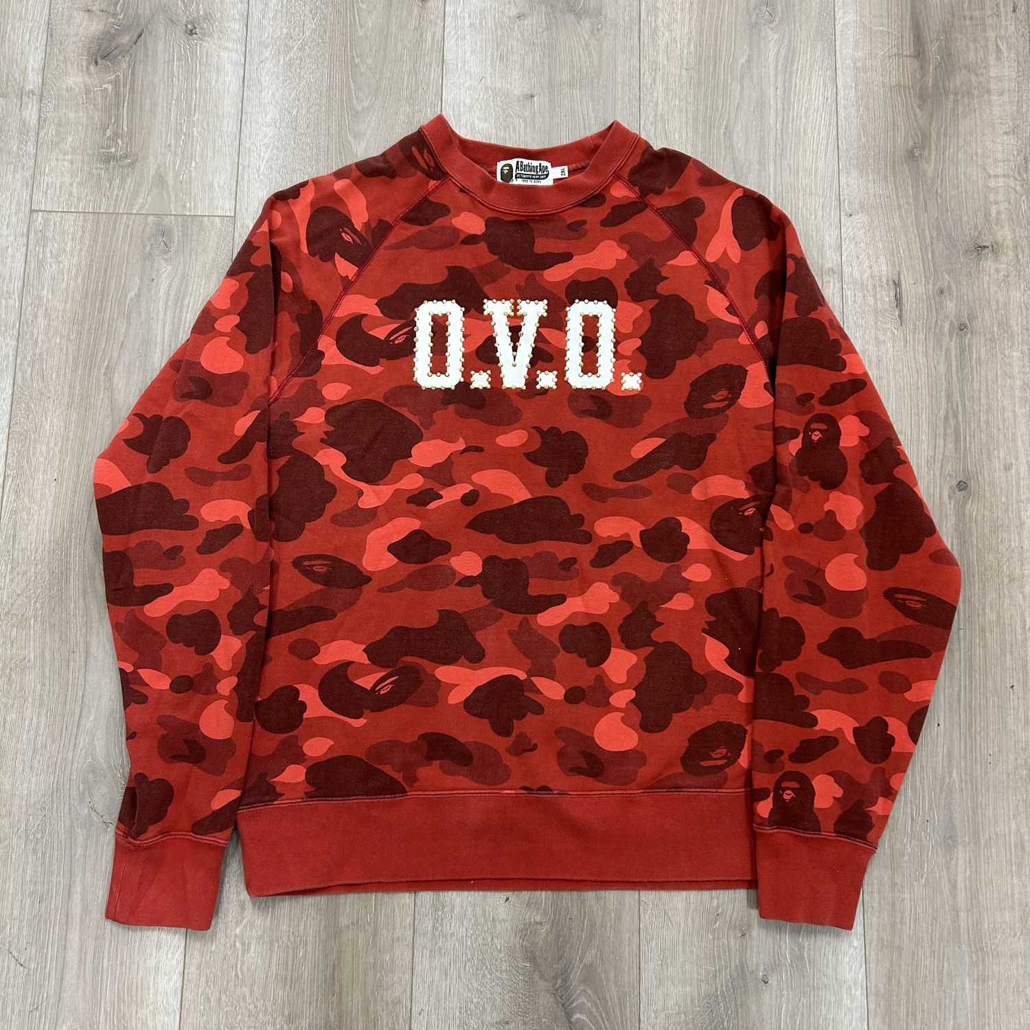 FW20 BAPE x OVO Color Camo Crewneck Red - Pre Owned, Product Condition: Pre-Owned, Clothing Size: XXL